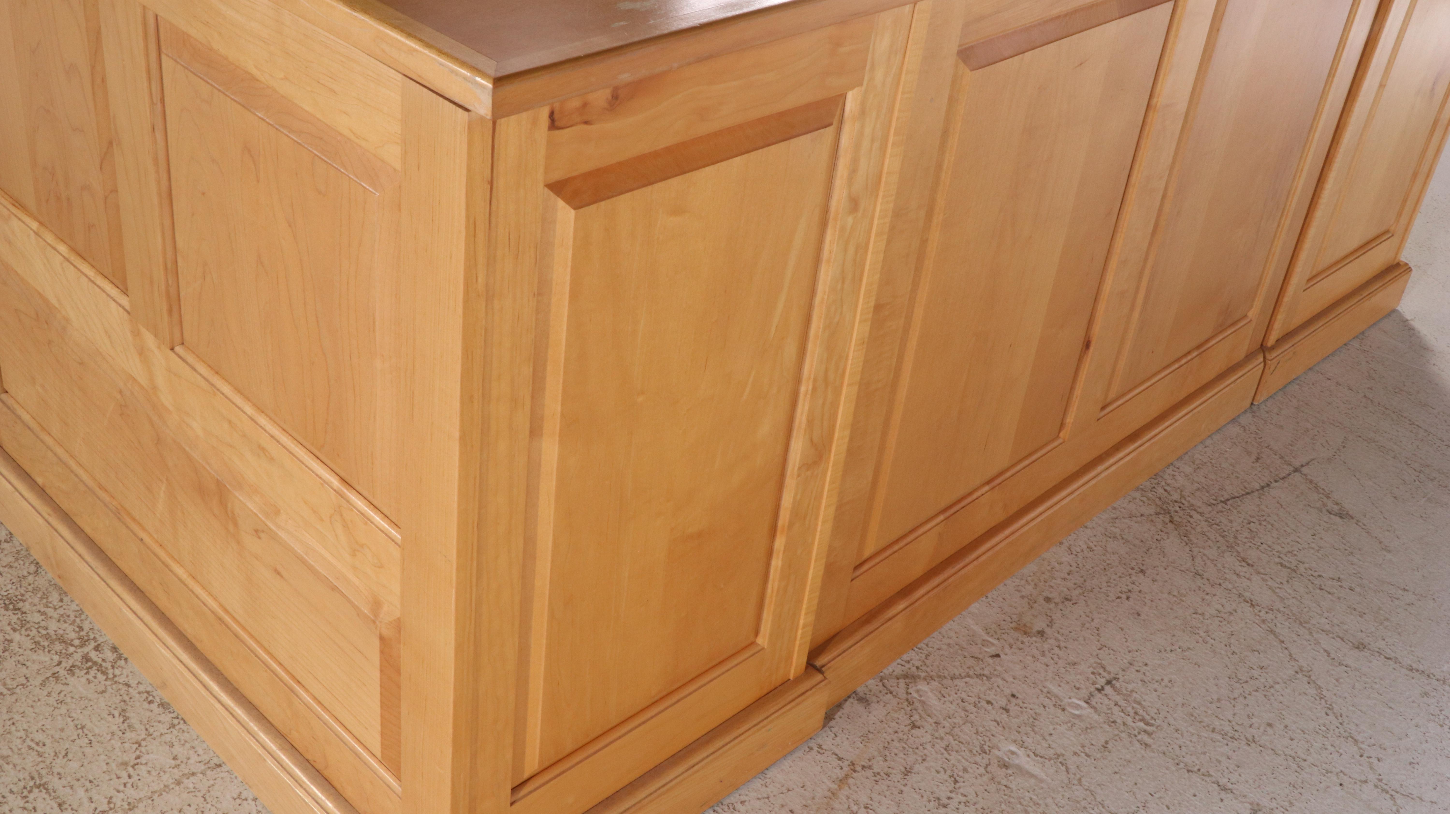 Traditional Style L-Shaped Desk with Faux Leather Office Chair