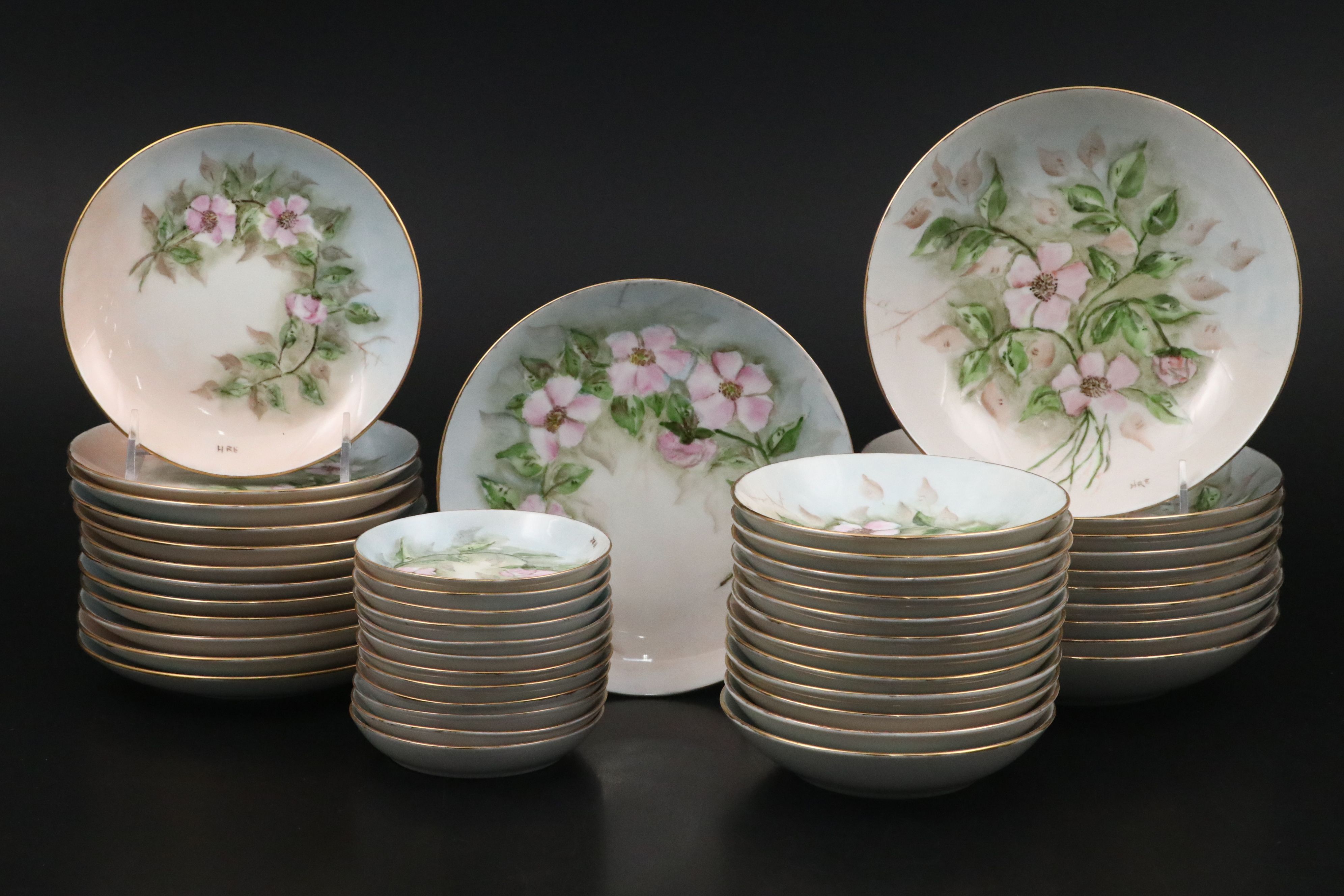 Hobbyist Hand-Painted Porcelain Dinnerware, Early to Mid-20th Century