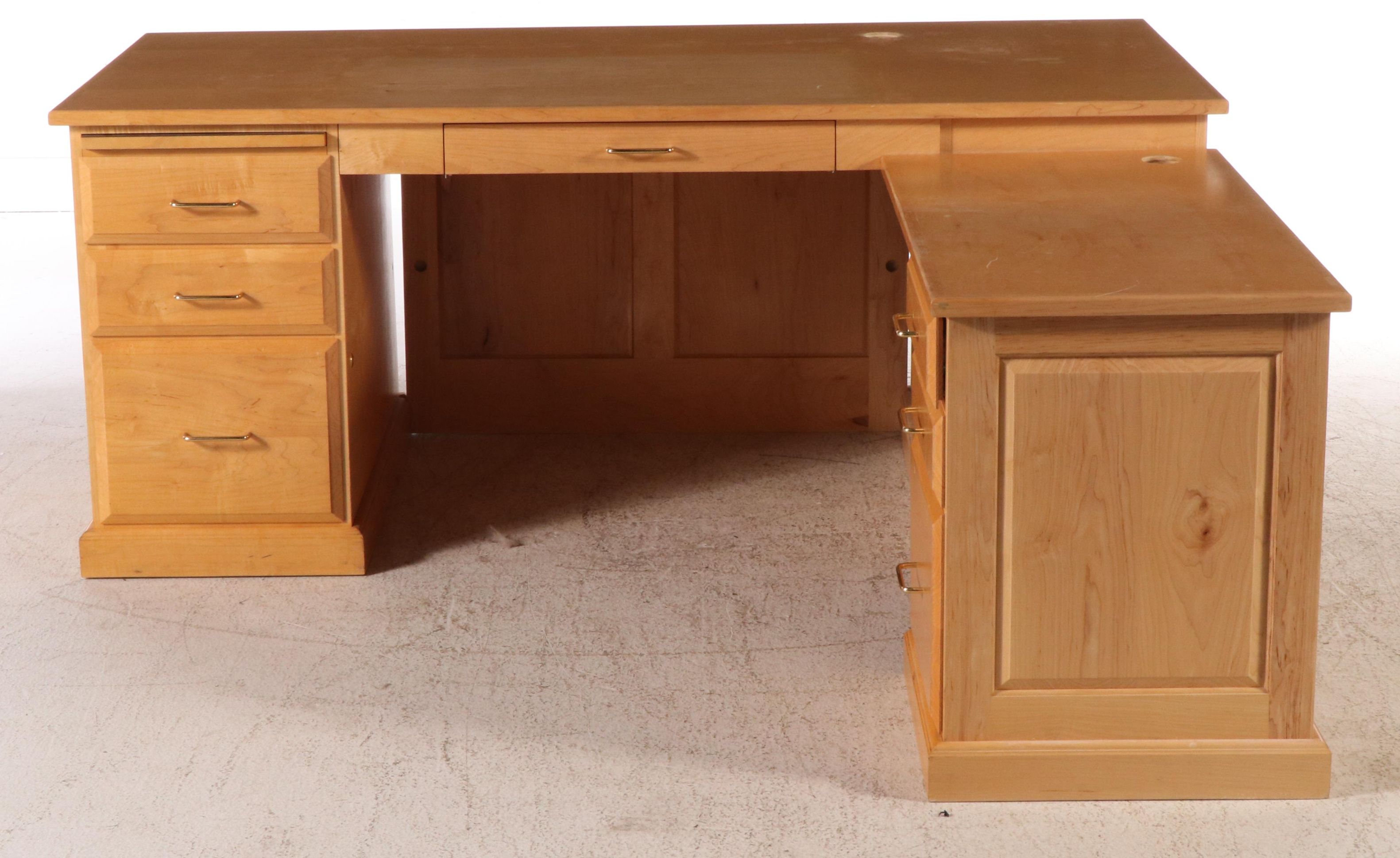 Traditional Style L-Shaped Desk with Faux Leather Office Chair