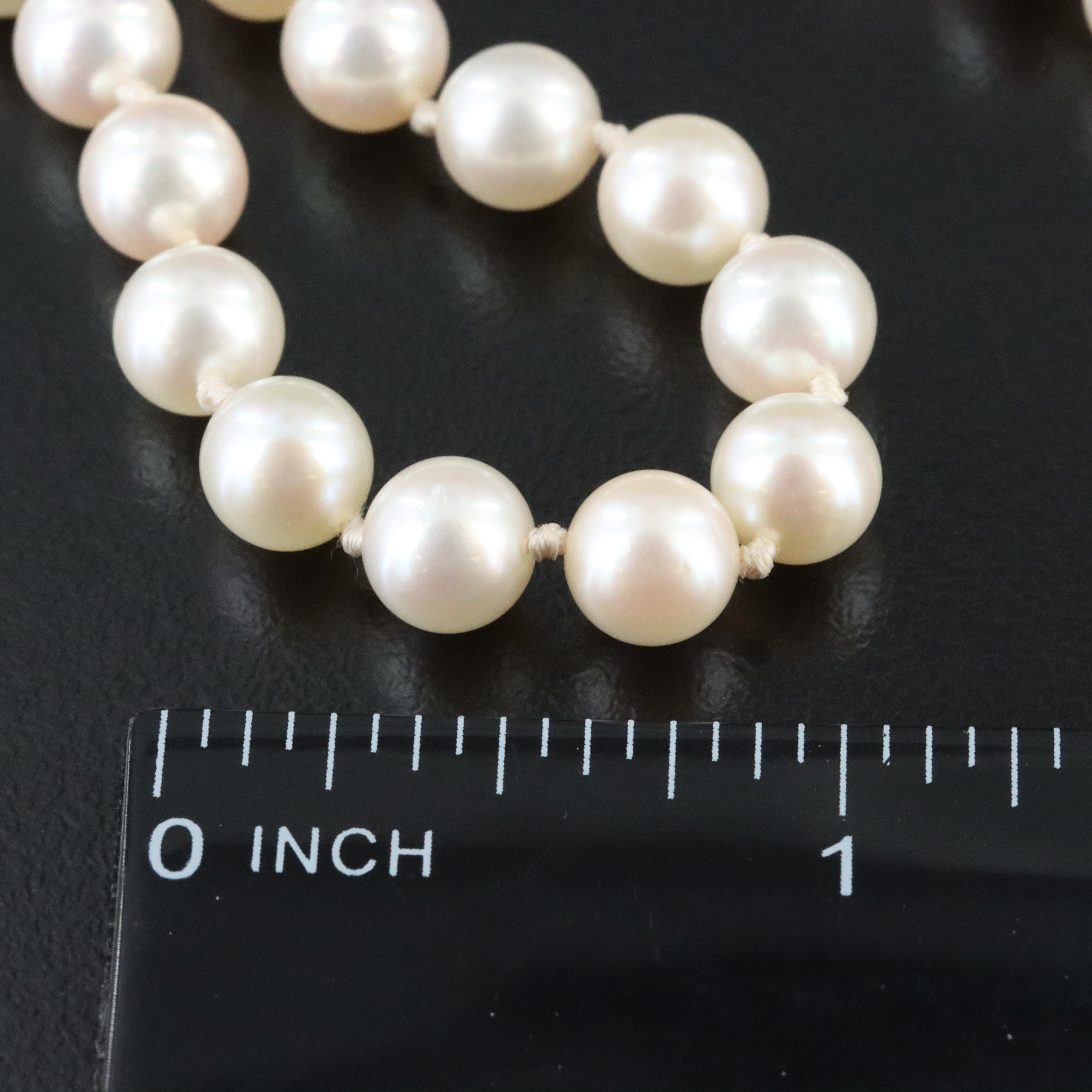Rope Length Pearl Necklace