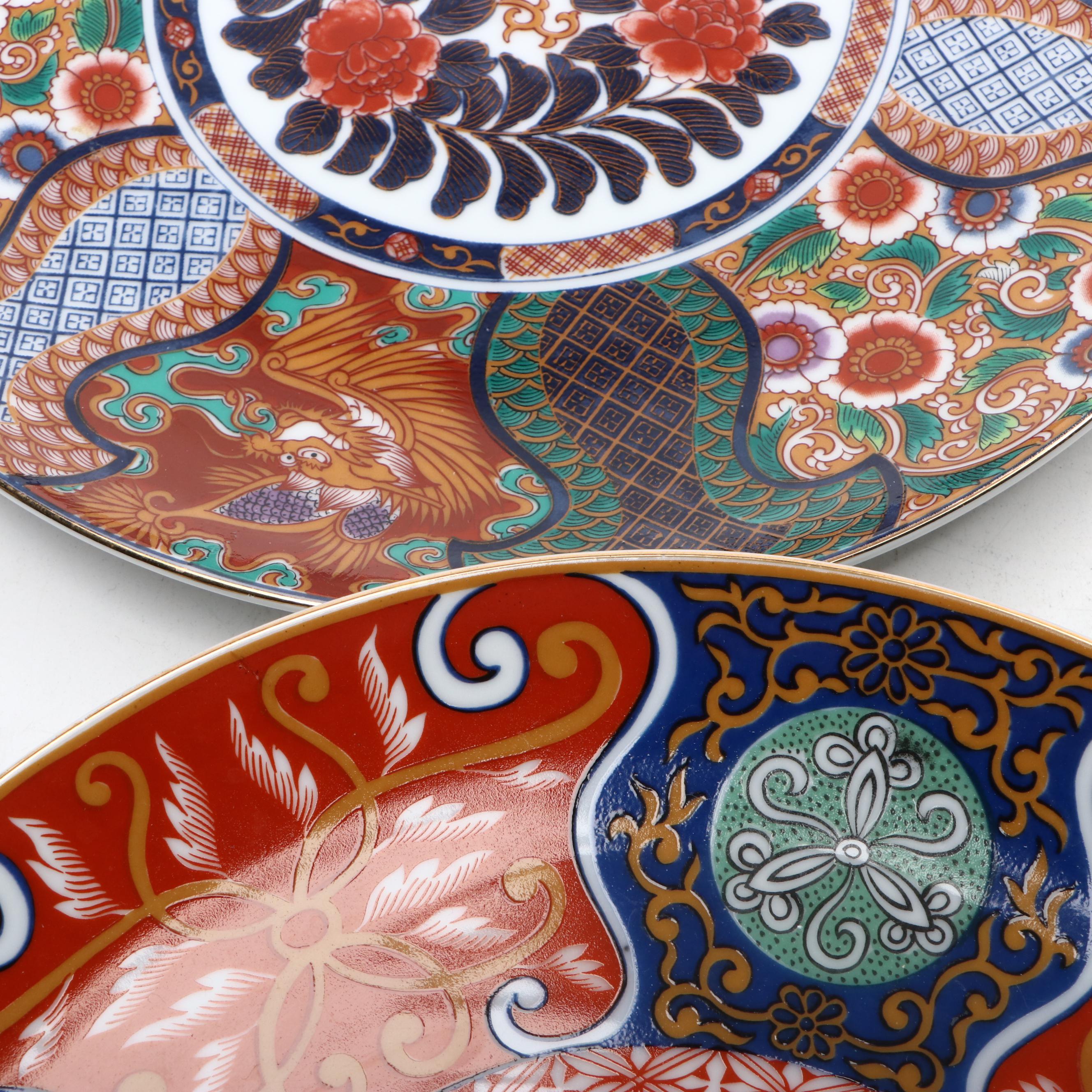 Saji Japanese Imari Floral Porcelain Plates