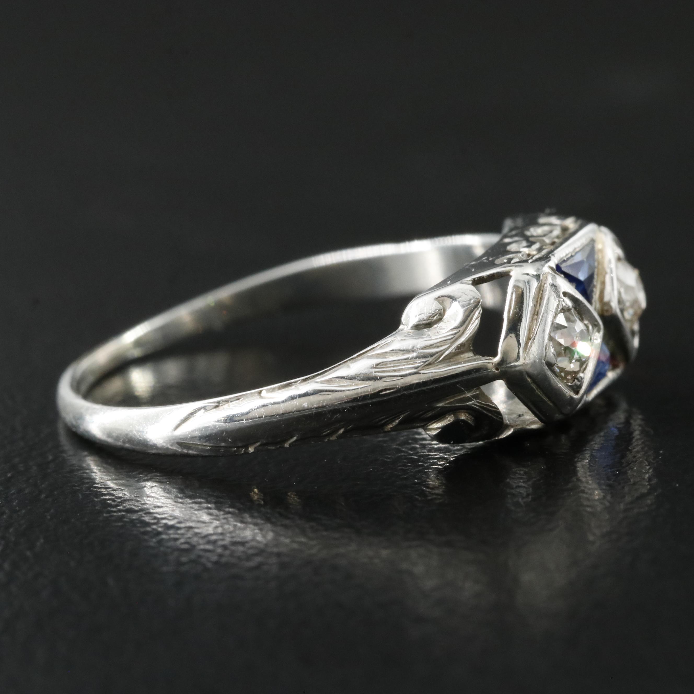 Vintage 18K Diamond and Sapphire Ring