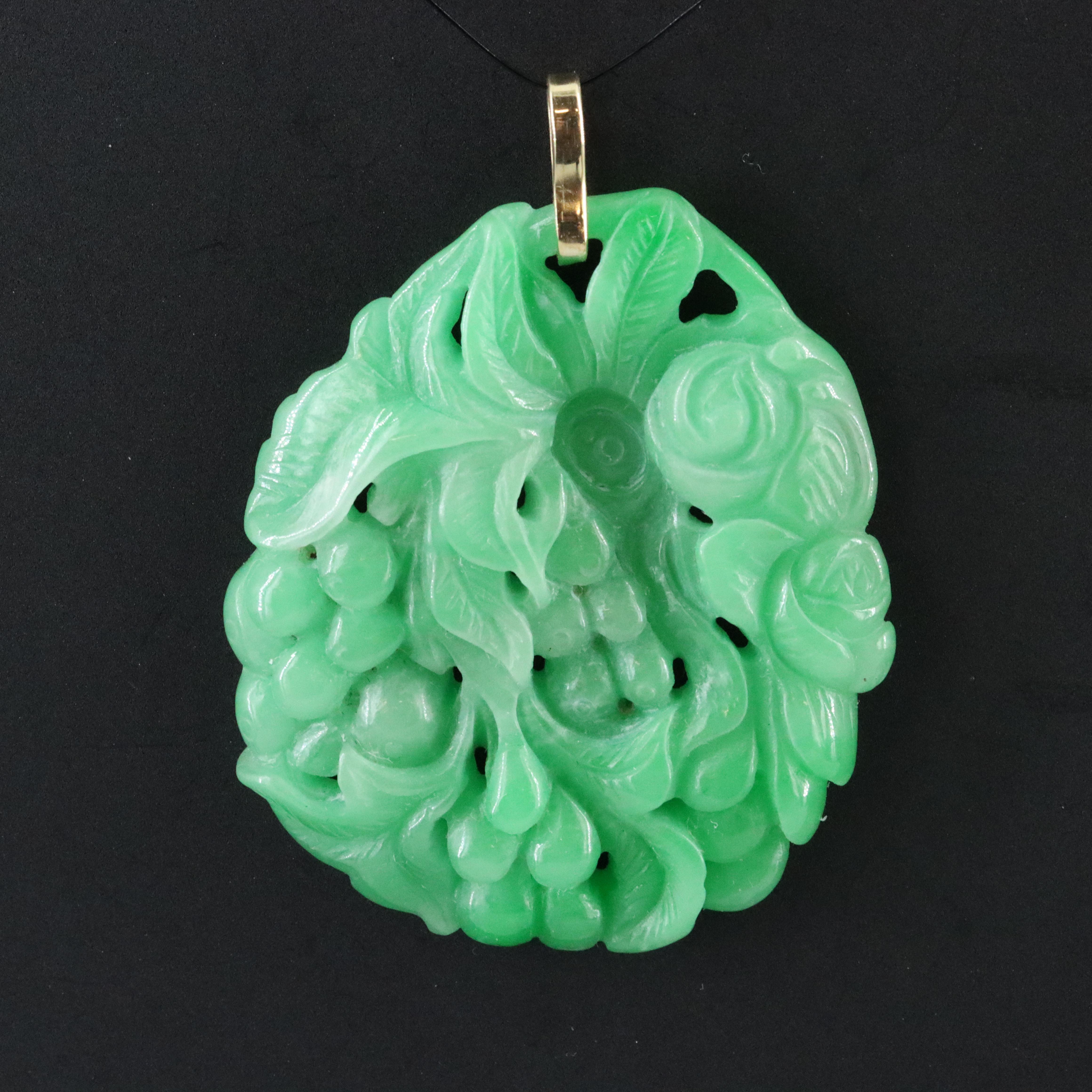 18K Carved Jadeite Pendant