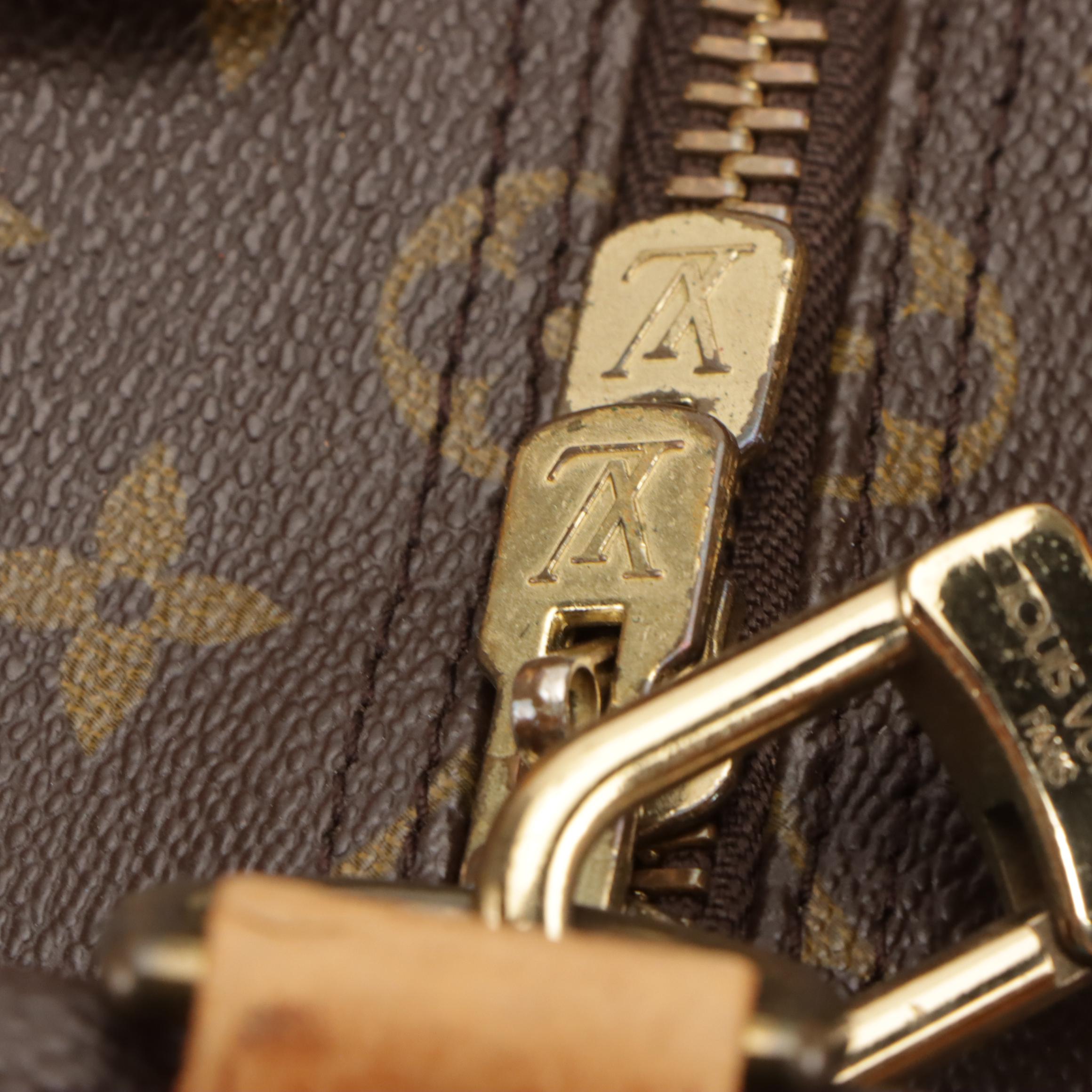 Louis Vuitton Keepall 55 Bandoulière in Monogram Canvas and Vachetta Leather