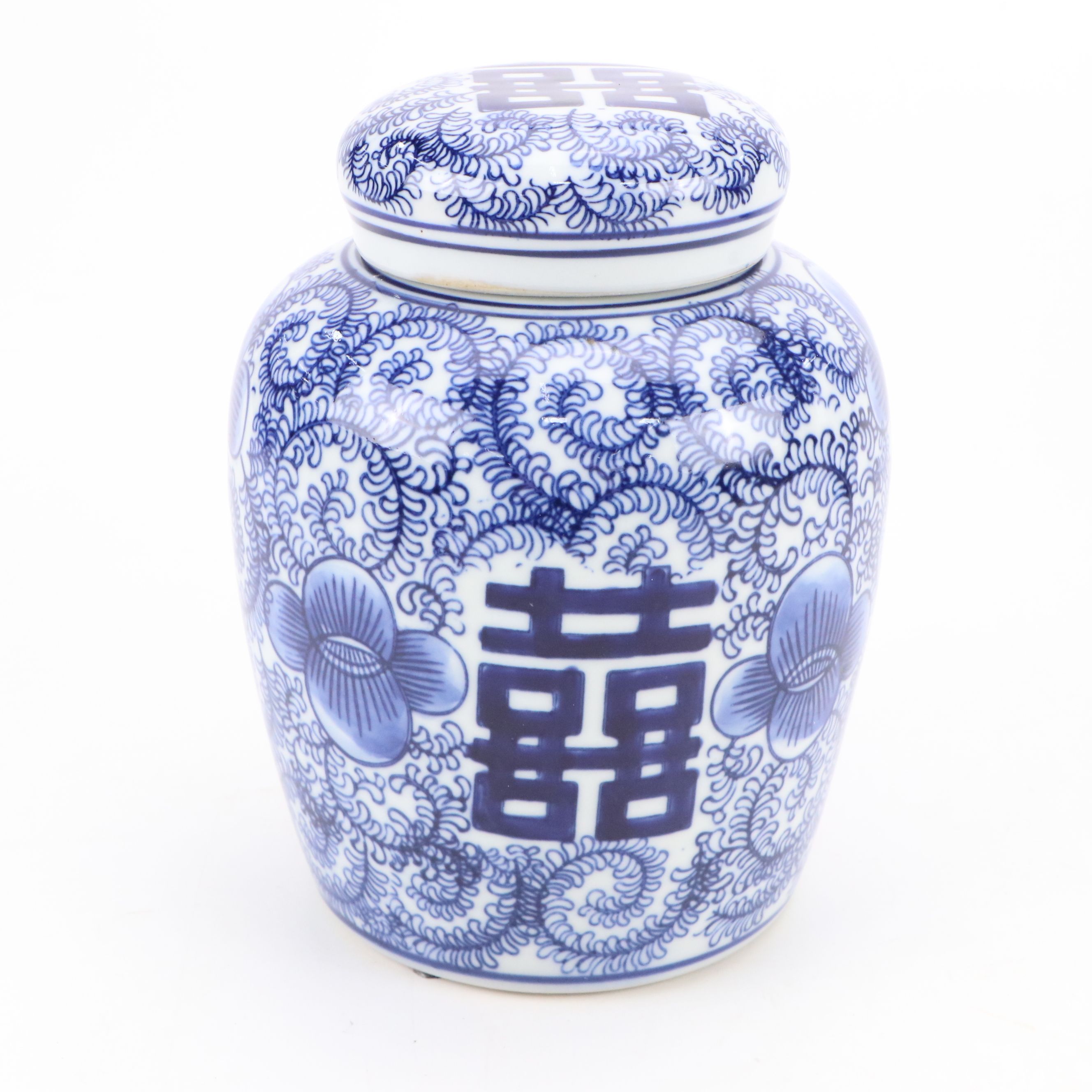 Blue and White Ceramic Double Happiness Chinese Ginger Jar and Vases