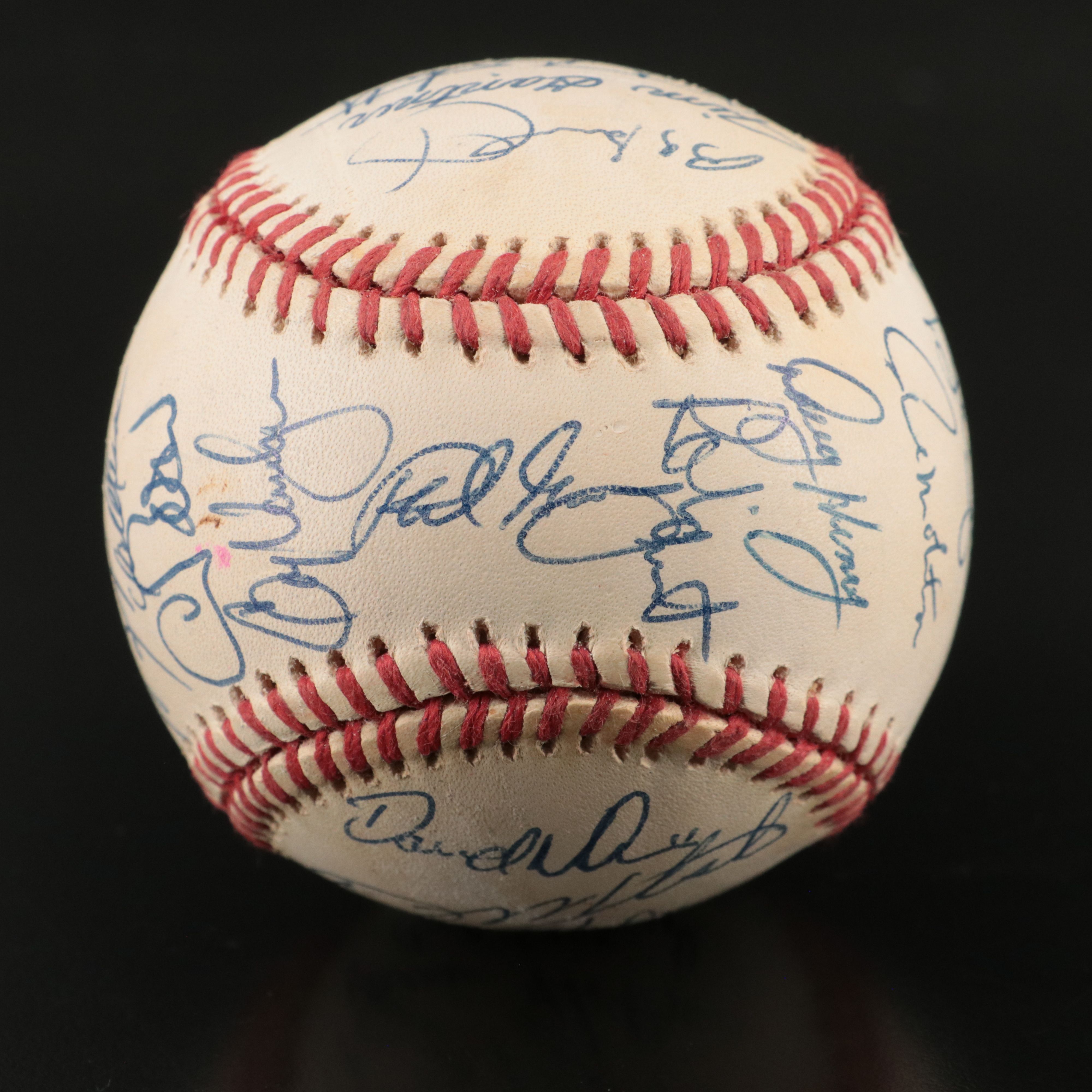 1992 Milwaukee Brewers Team Signed Baseball Featuring Robin Yount and More