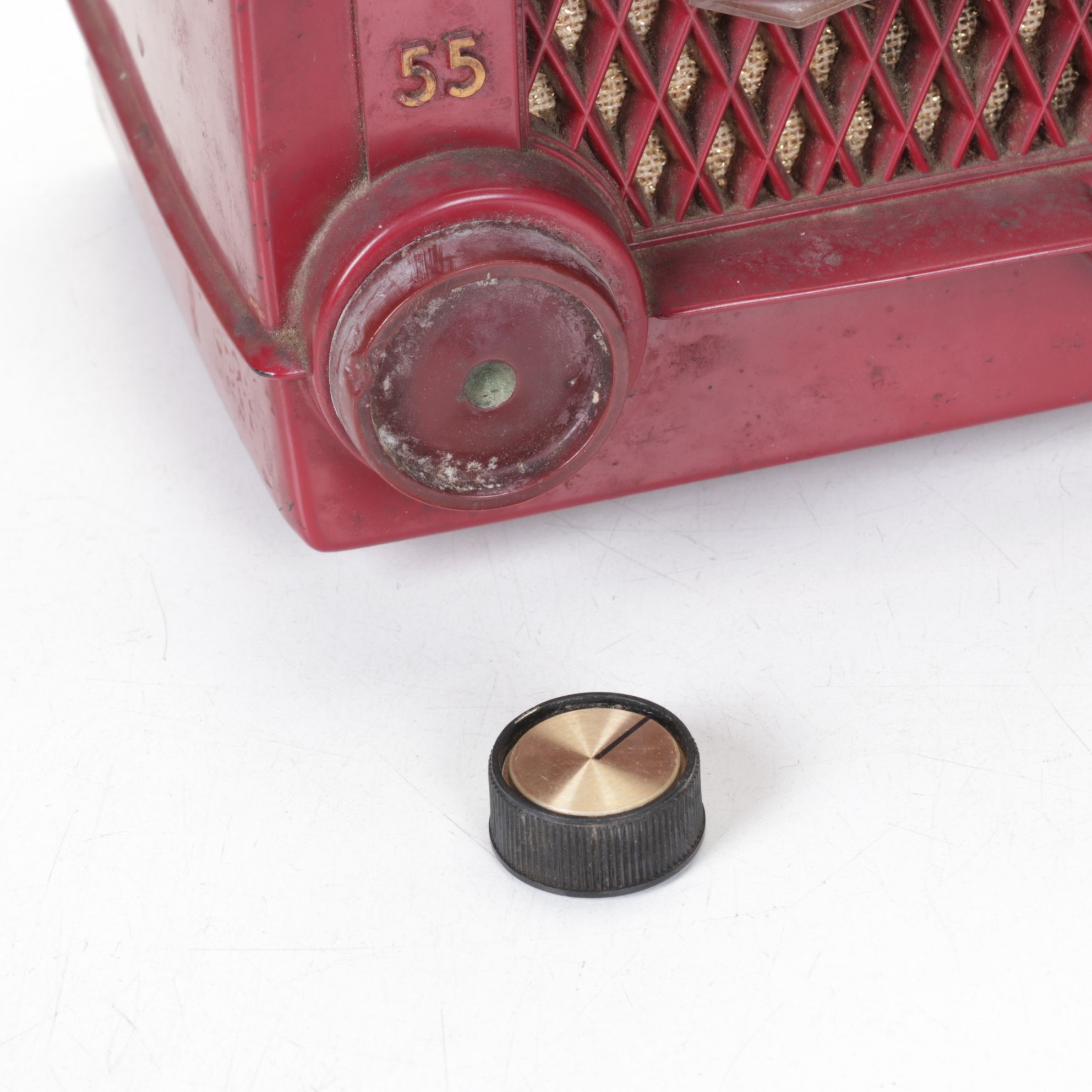 Crosley & RCA Victor AM/FM Desk Radios, Mid-20th Century