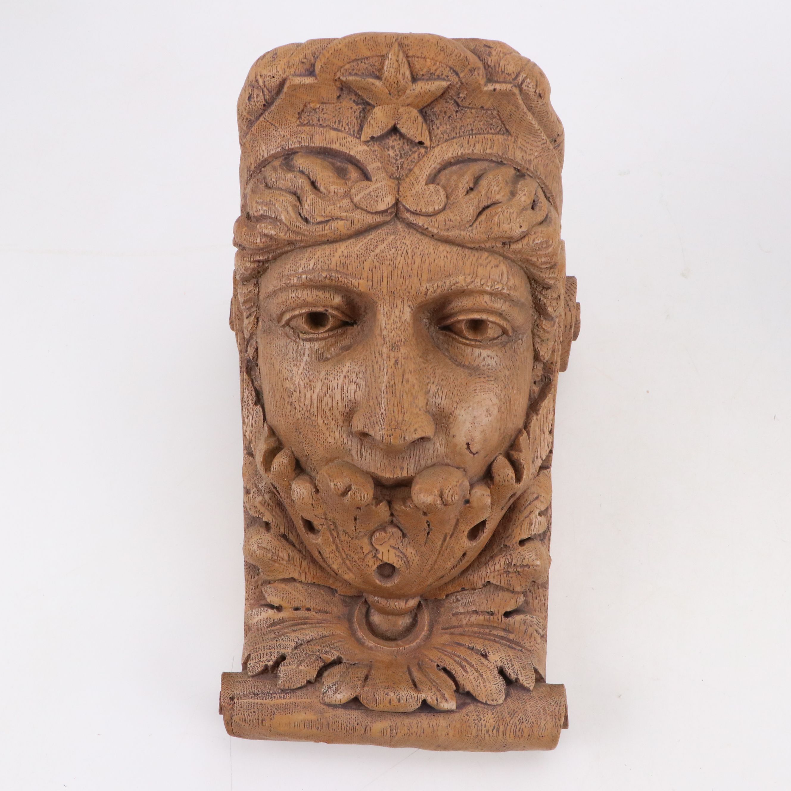 Wood Grain Finish Plaster Star Lady and Knight Corbels