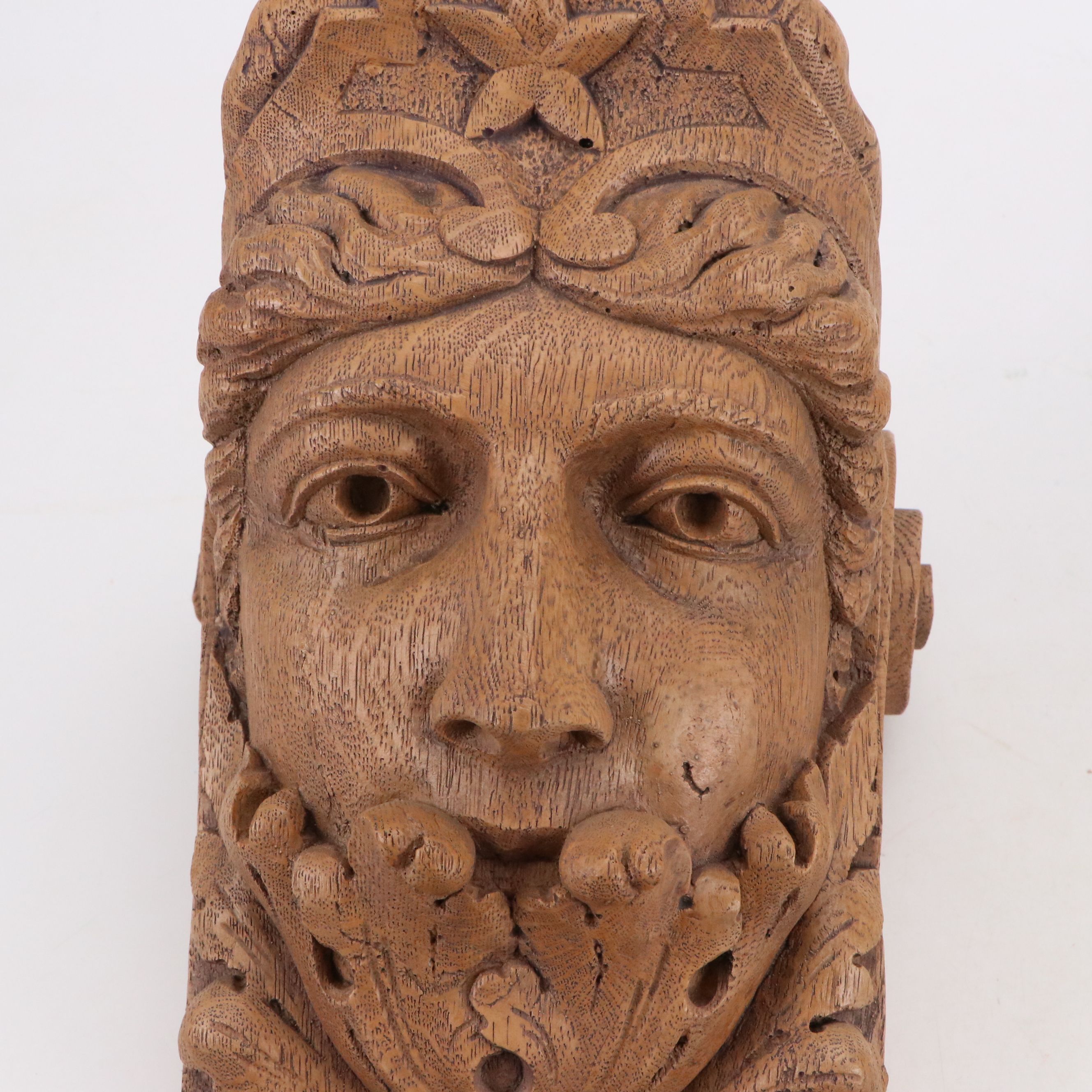 Wood Grain Finish Plaster Star Lady and Knight Corbels