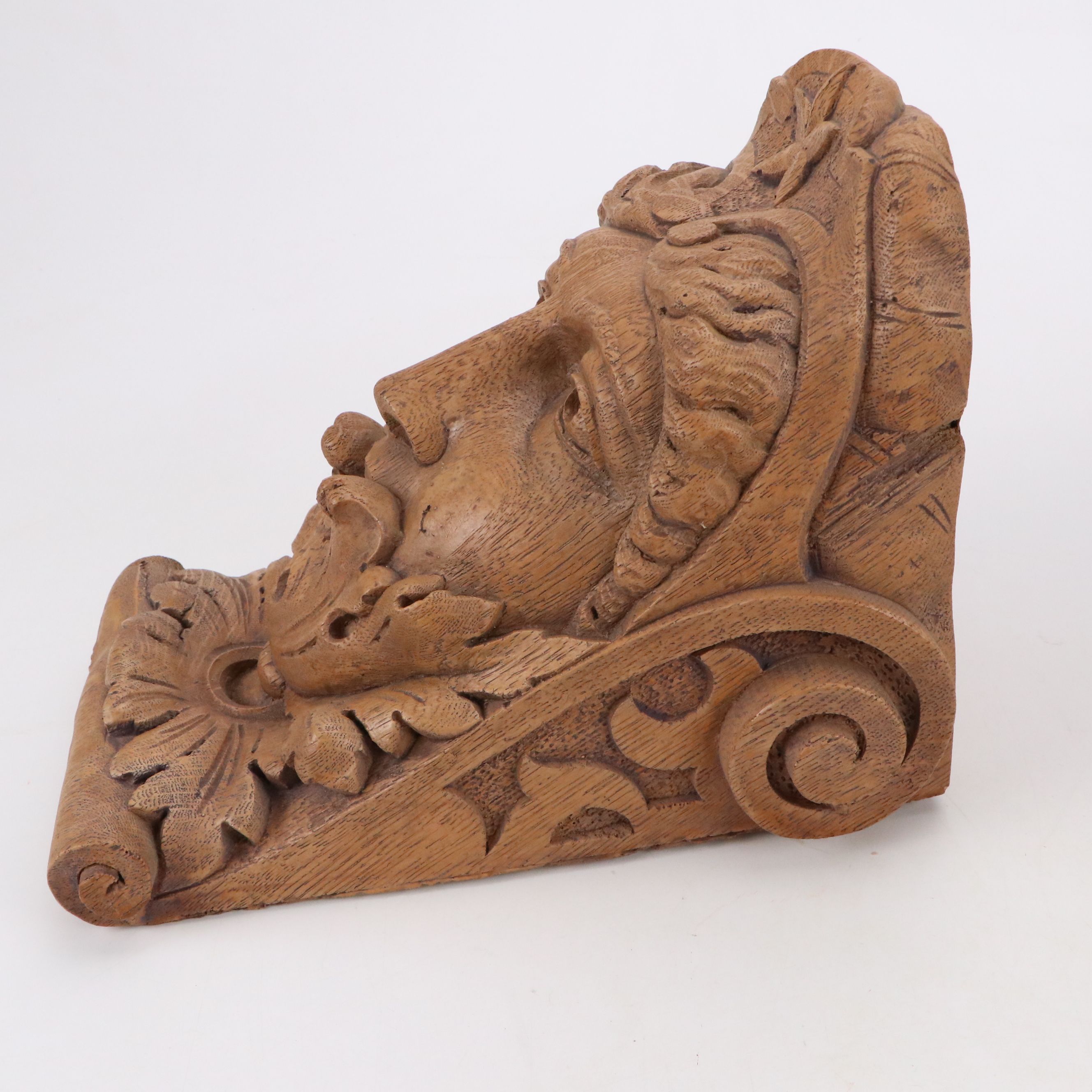 Wood Grain Finish Plaster Star Lady and Knight Corbels