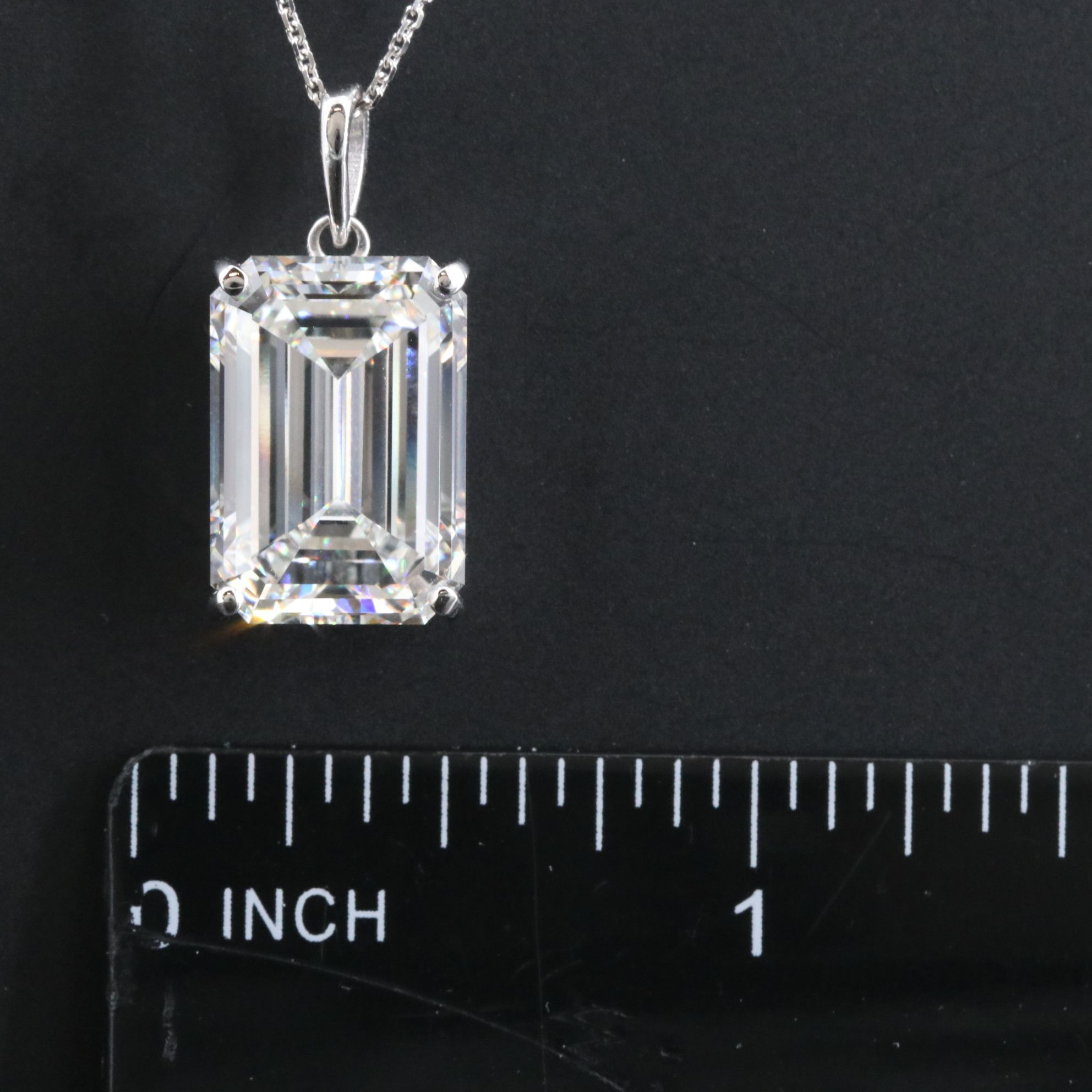 18K 10.02 CT Lab Grown Diamond Pendant Necklace