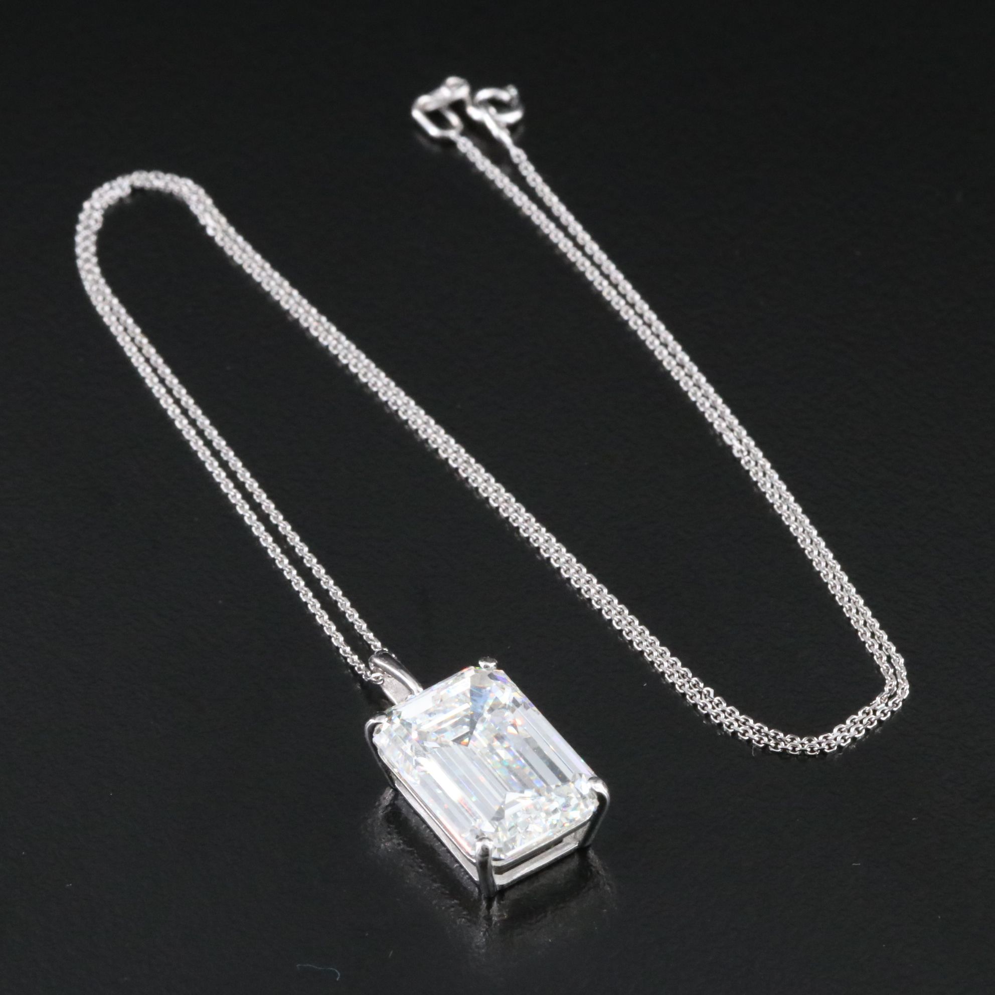 18K 10.02 CT Lab Grown Diamond Pendant Necklace