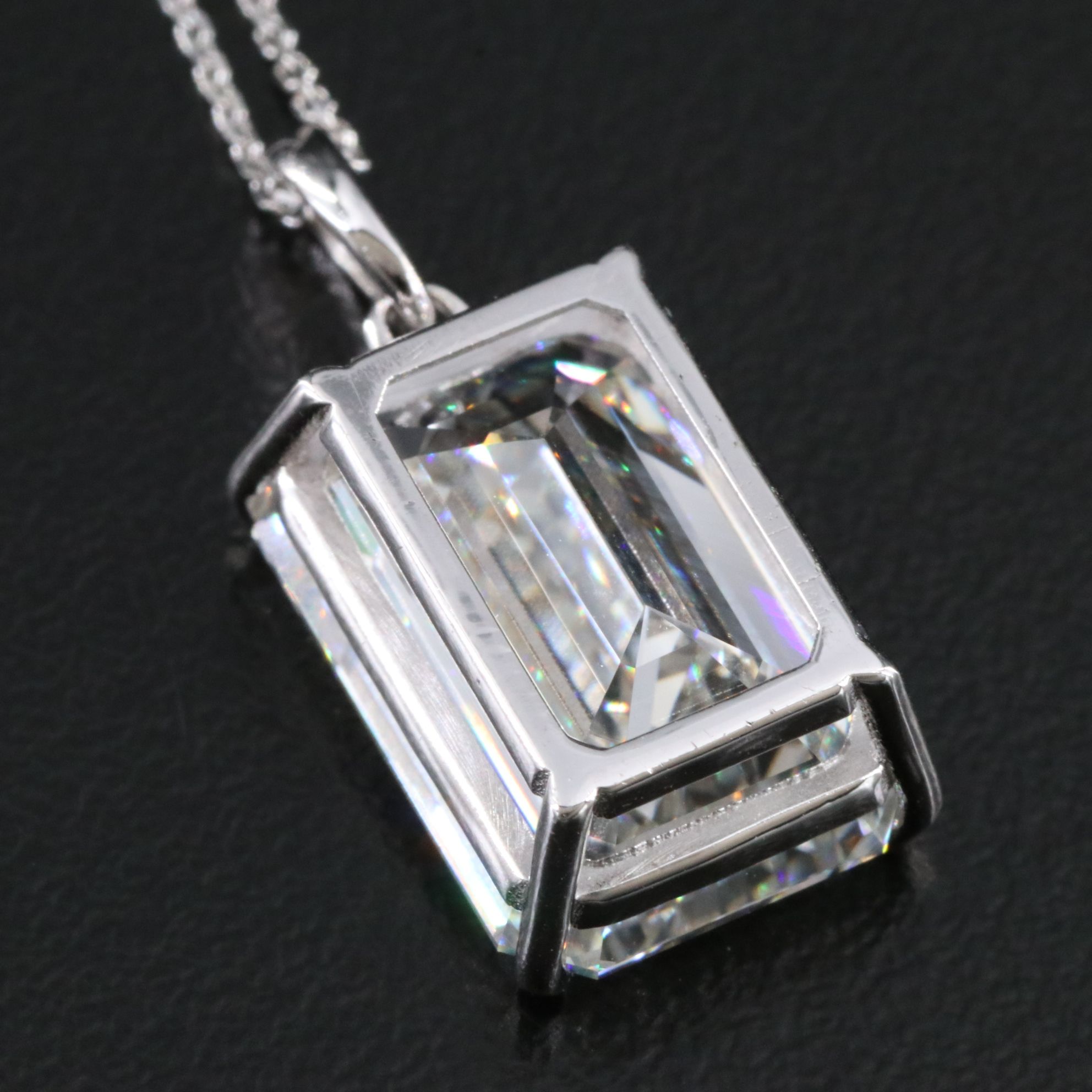 18K 10.02 CT Lab Grown Diamond Pendant Necklace