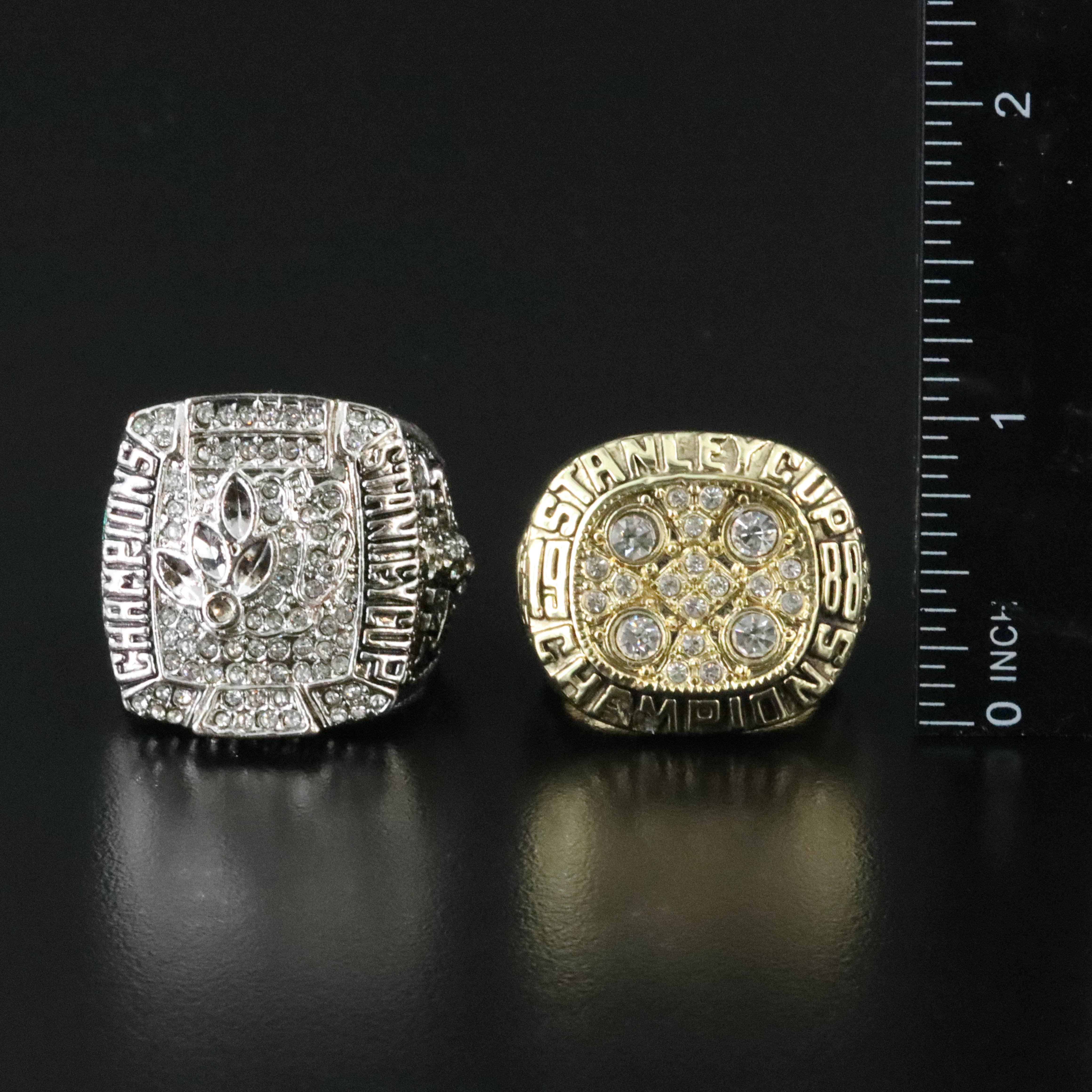 Replica Stanley Cup Championship Rings 1988 Oilers & 2010 Black Hawks