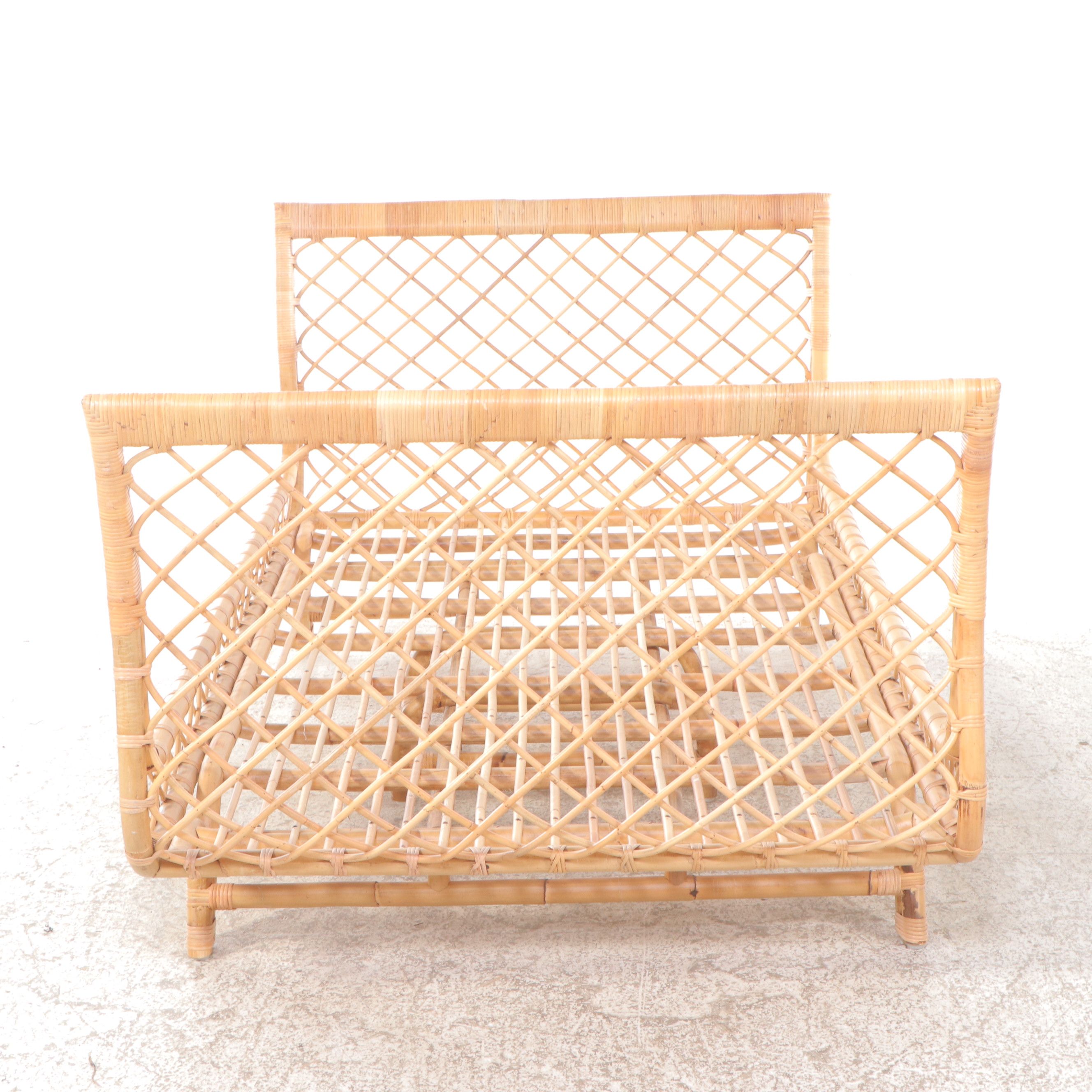 Hollywood Regency Rattan Sleigh Daybed, Mid to Late 20th Century