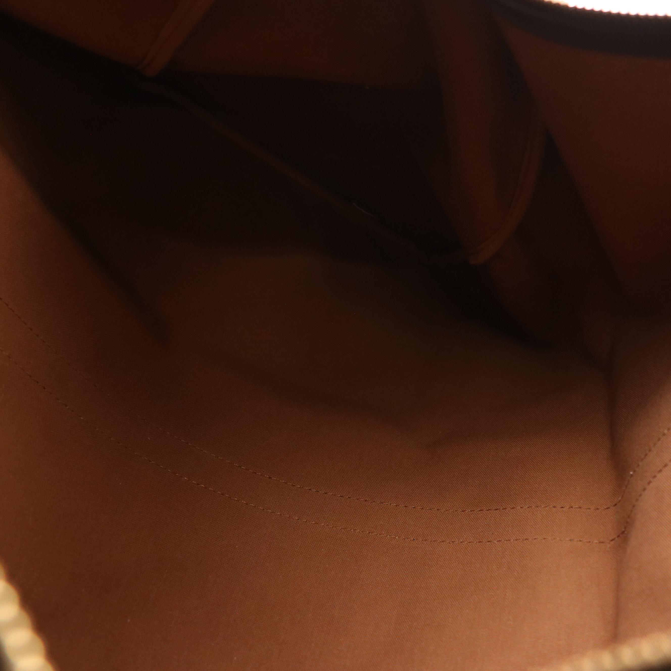 Louis Vuitton Keepall 55 Bandoulière in Monogram Canvas and Vachetta Leather