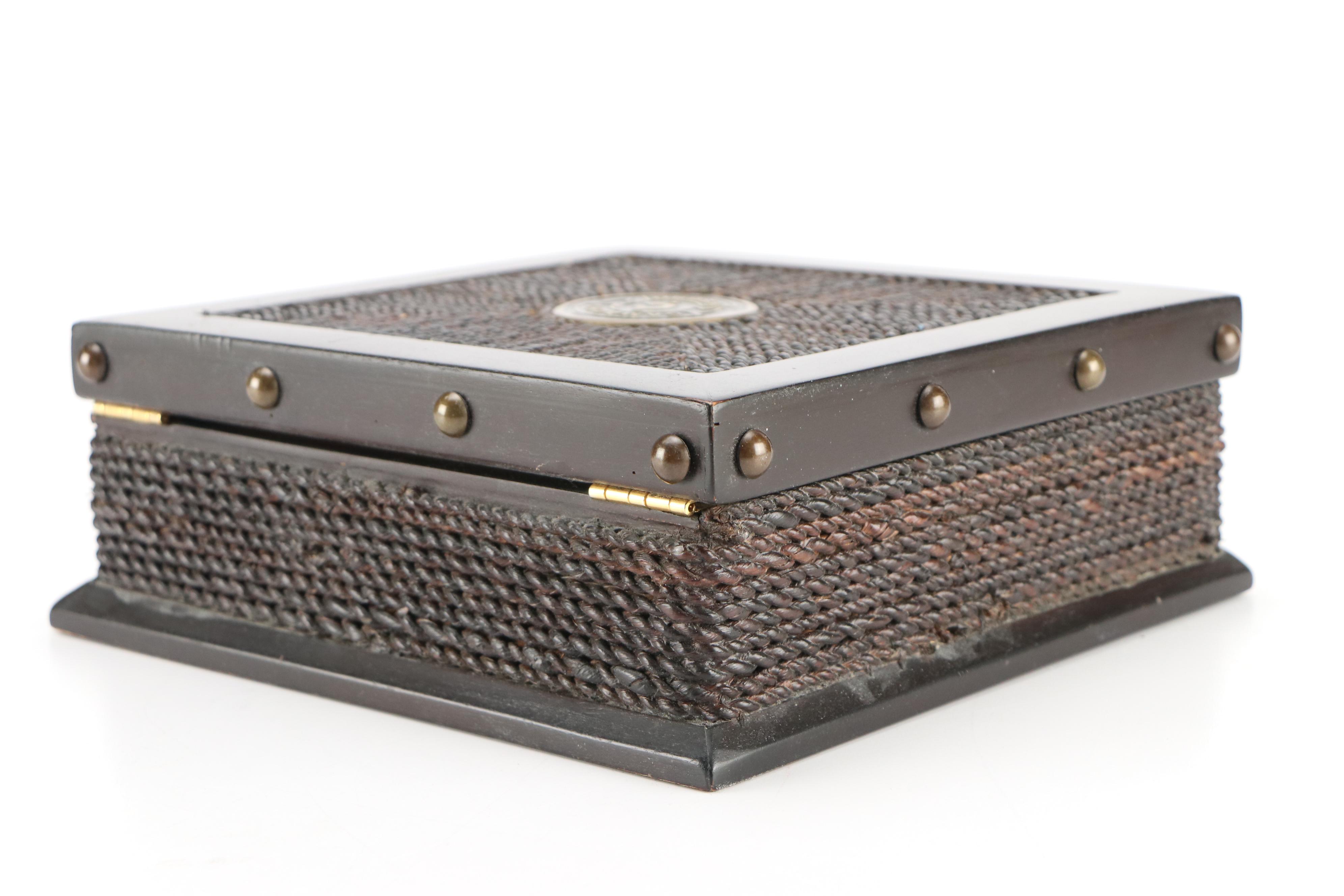 Camacho Negro Churchill Cigar Boxes