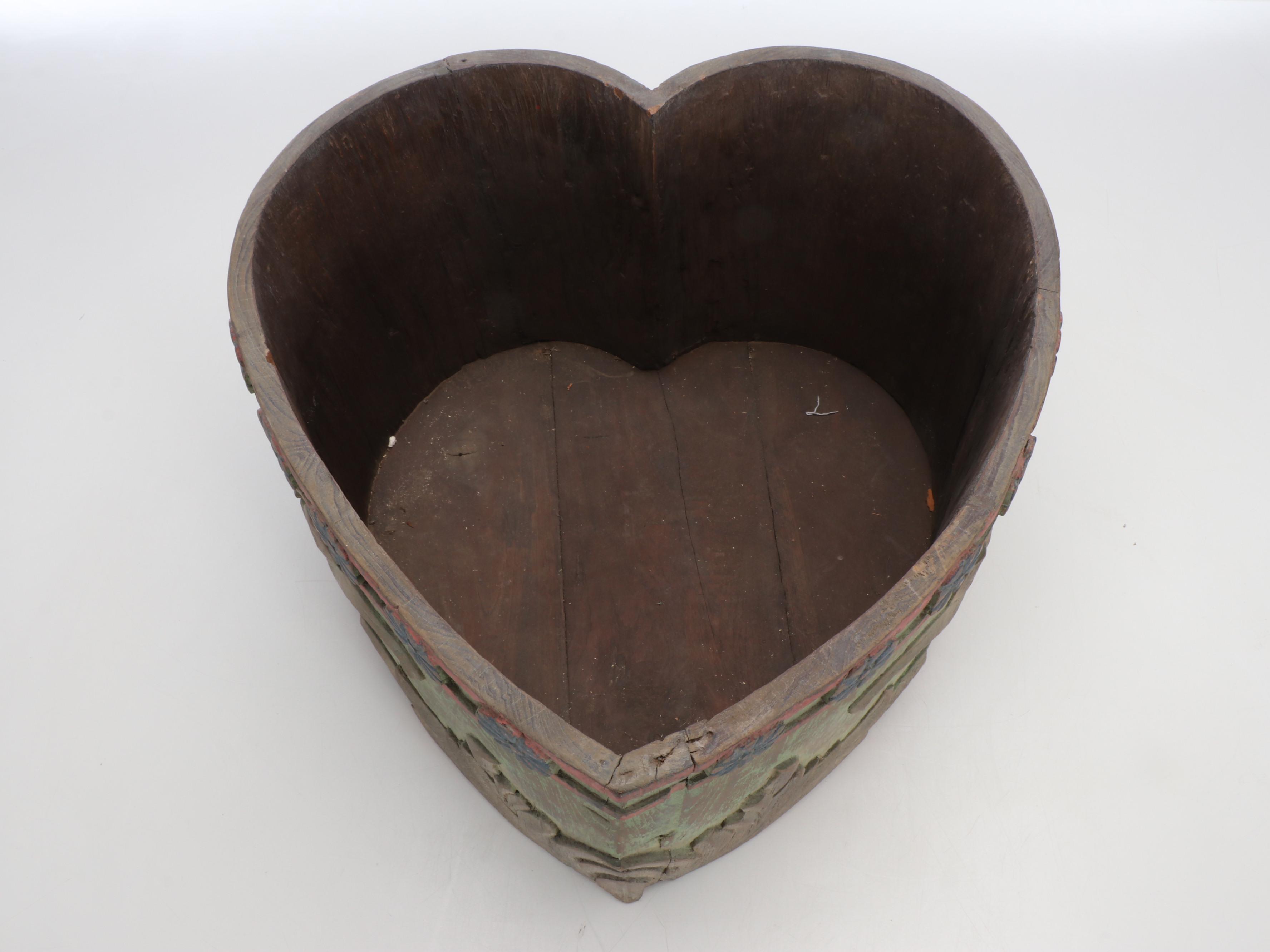 Primitive Style Embossed Floral Heart Wood Box