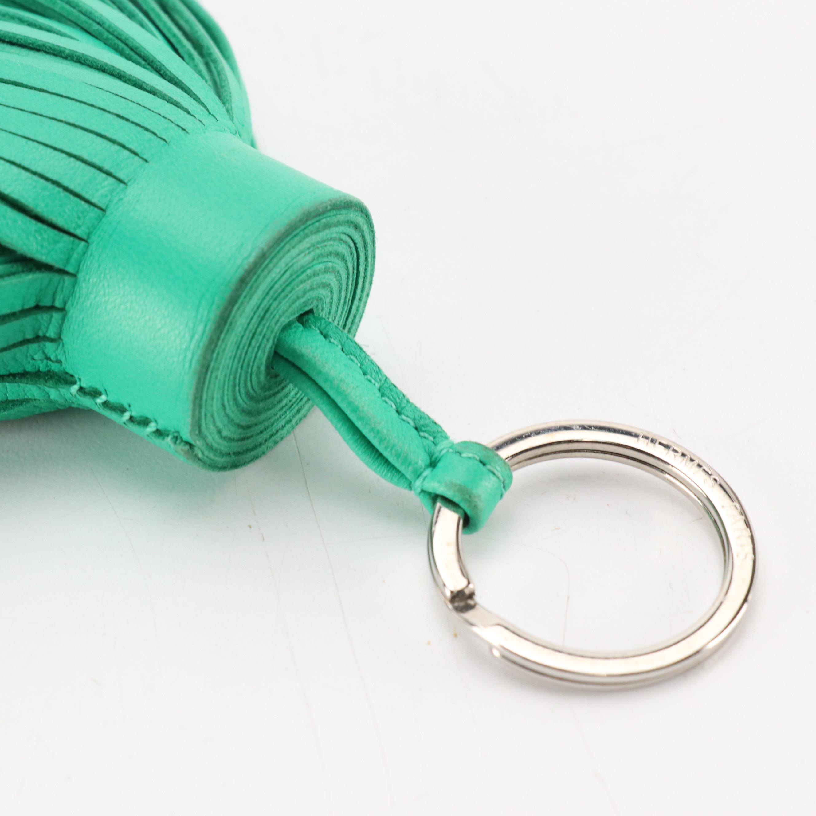 Hermès Carmen Tassel Key Ring/Bag Charm in Kelly Green Lambskin Leather