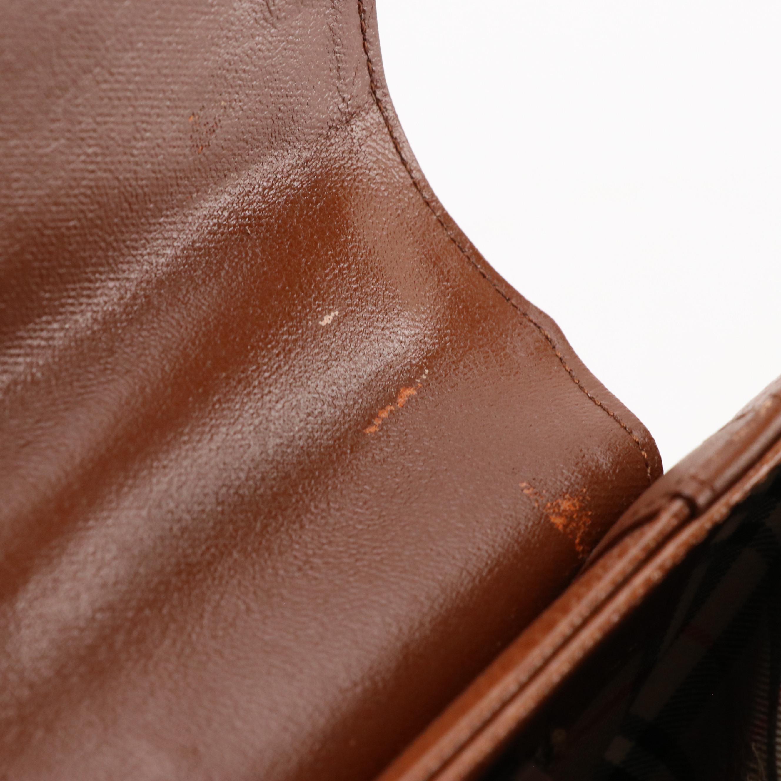 Burberrys Top Handle Handbag in Brown Grained and Smooth Leather