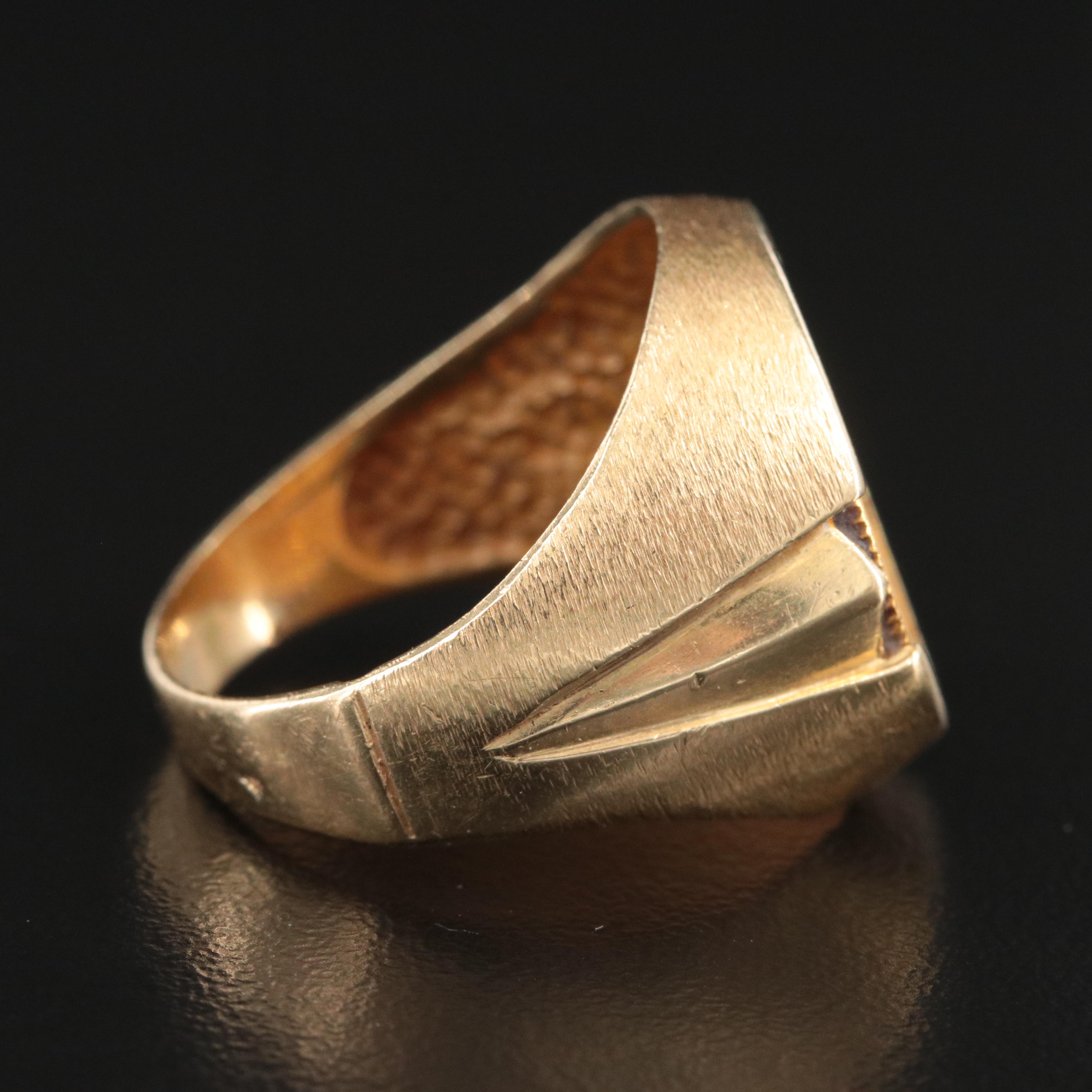 14K Ring with 1992 $5 1/10th Oz. Gold Eagle Bullion Coin