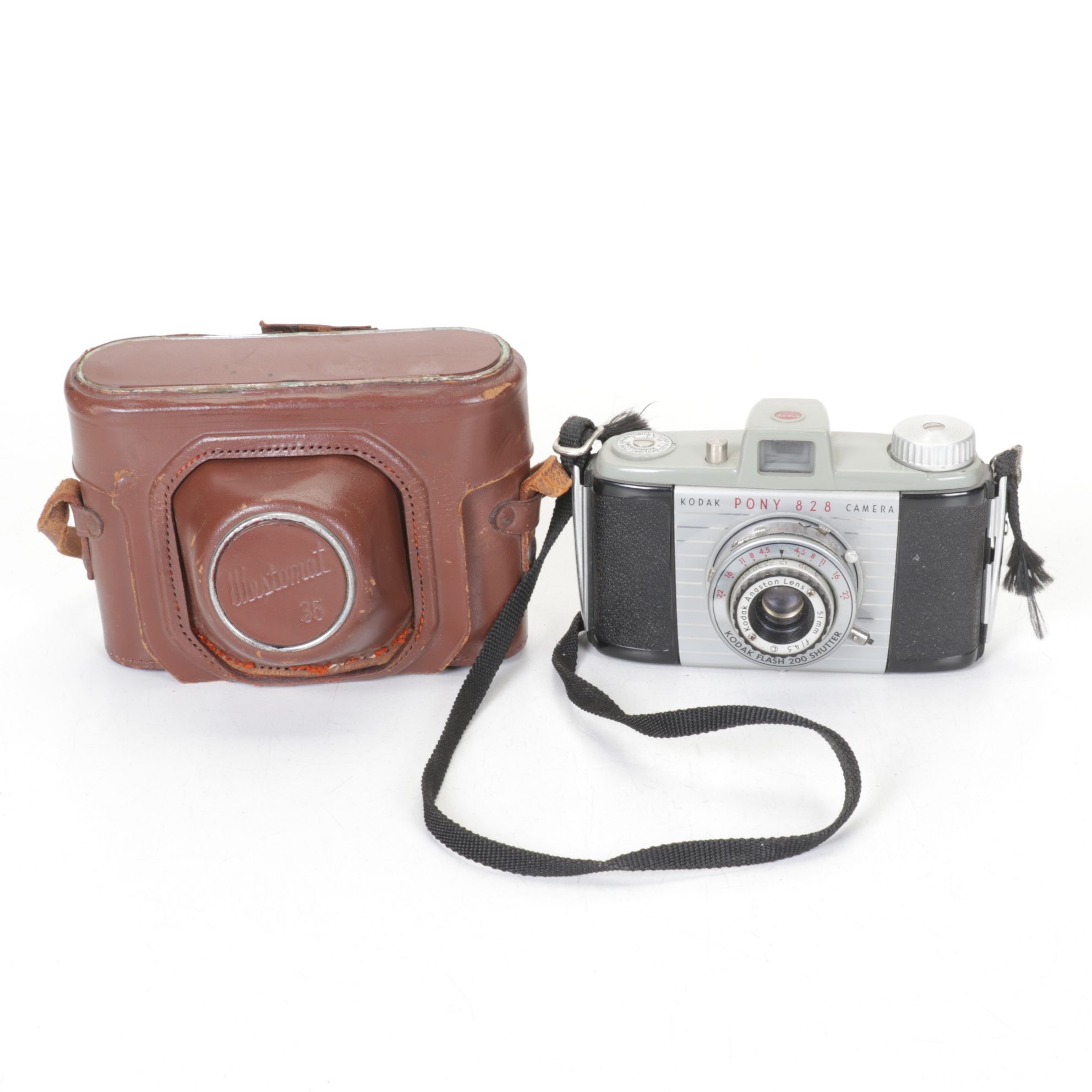 Kodak Retina Reflex III & Other 35mm Cameras, Mid-20th Century