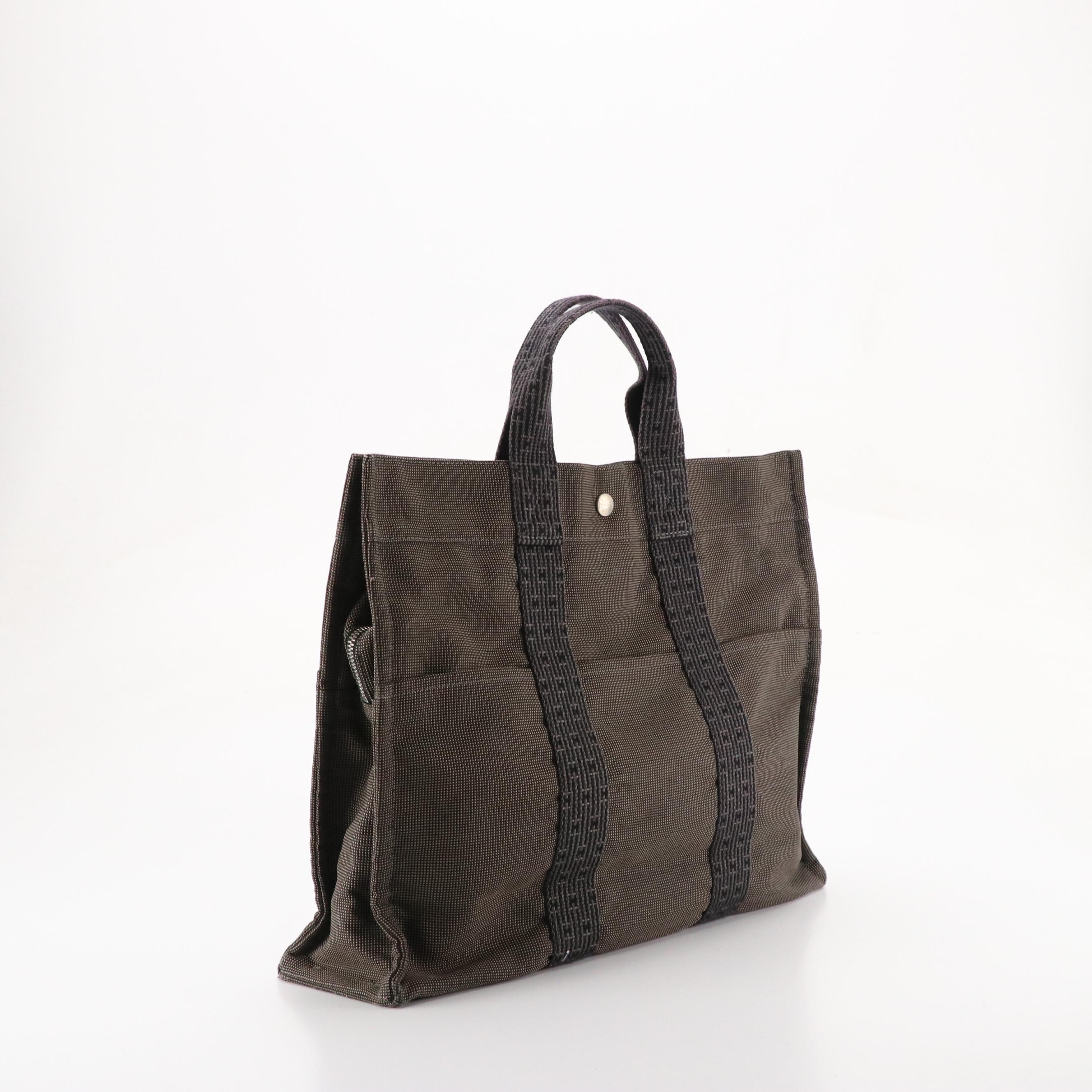 Hermès Toile Canvas Herline MM Tote in Grey/Black