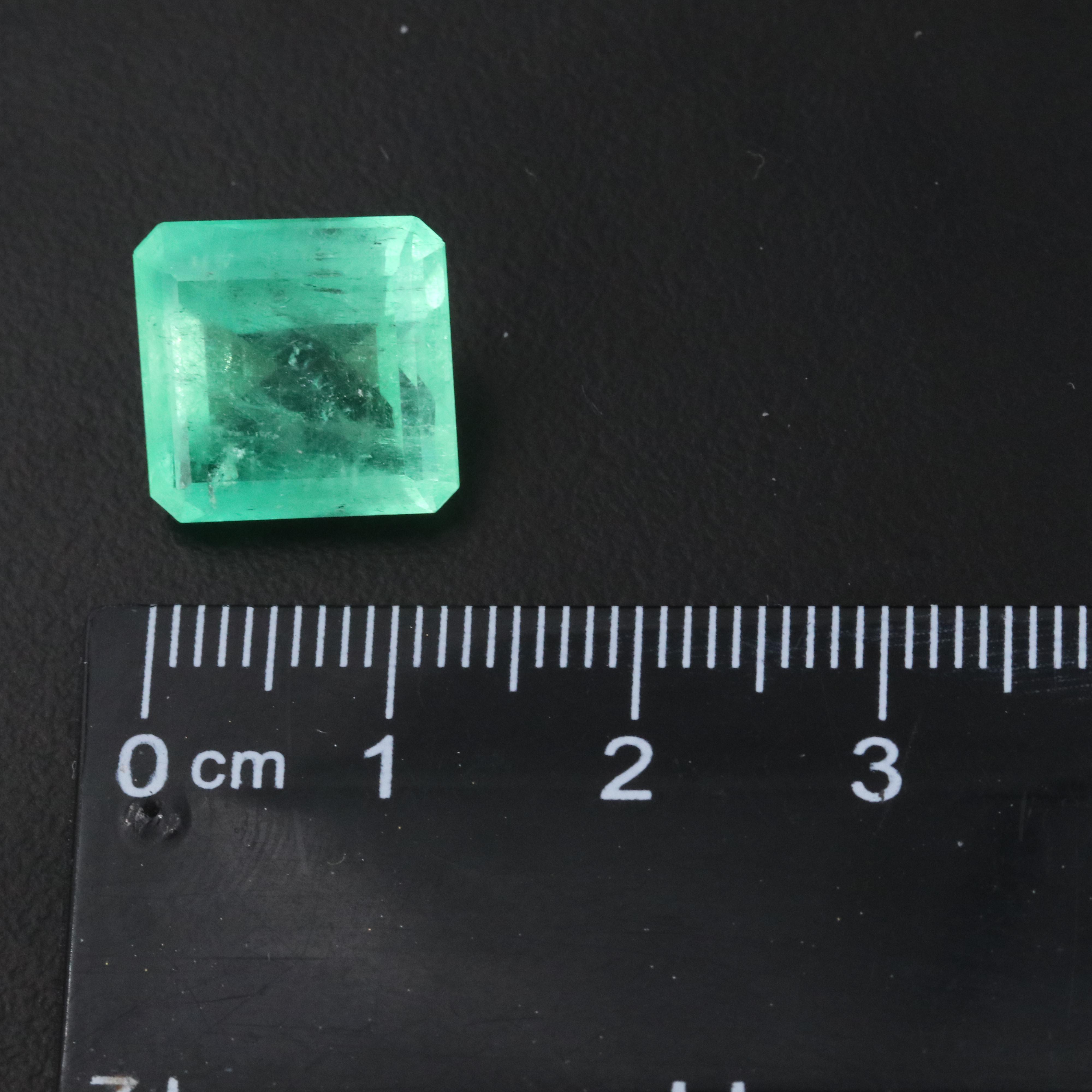 Loose 9.04 CT Emerald