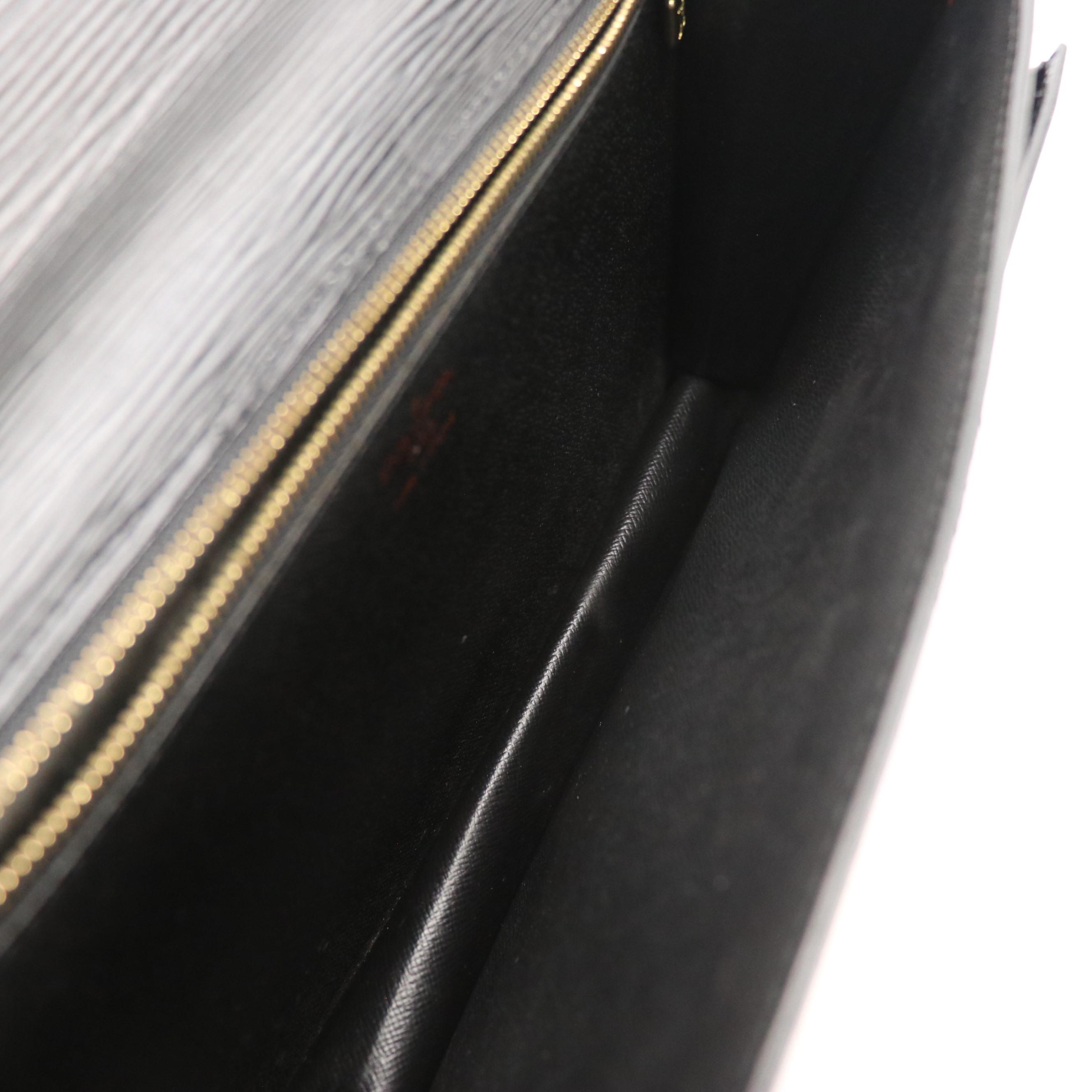 Louis Vuitton Sellier Dragonne Wristlet Clutch in Black Epi Leather