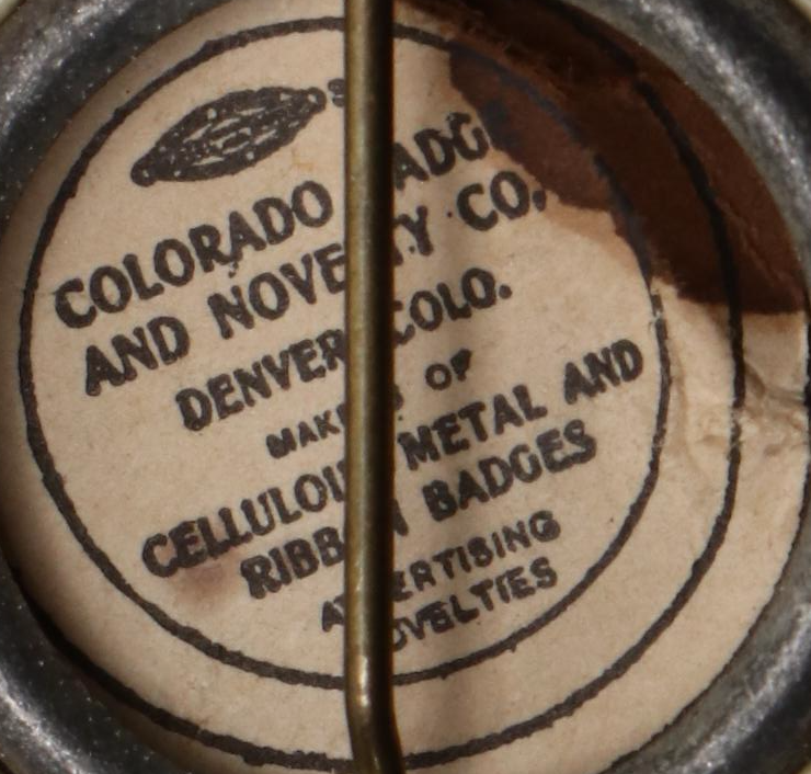 General Douglas MacArthur, Victory with Other Pinbacks, Early to Mid-20th C.