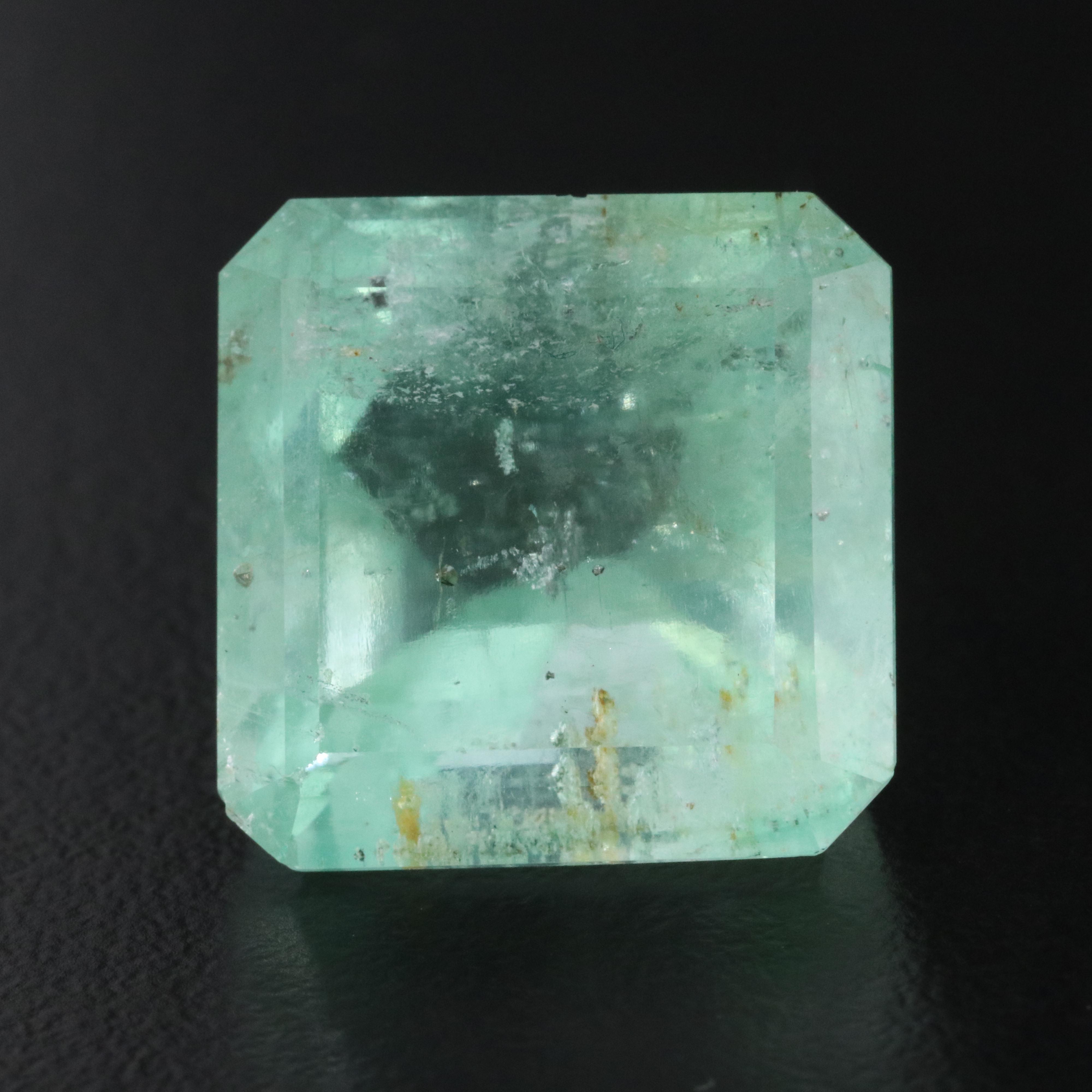 Loose 23.52 CT Emerald