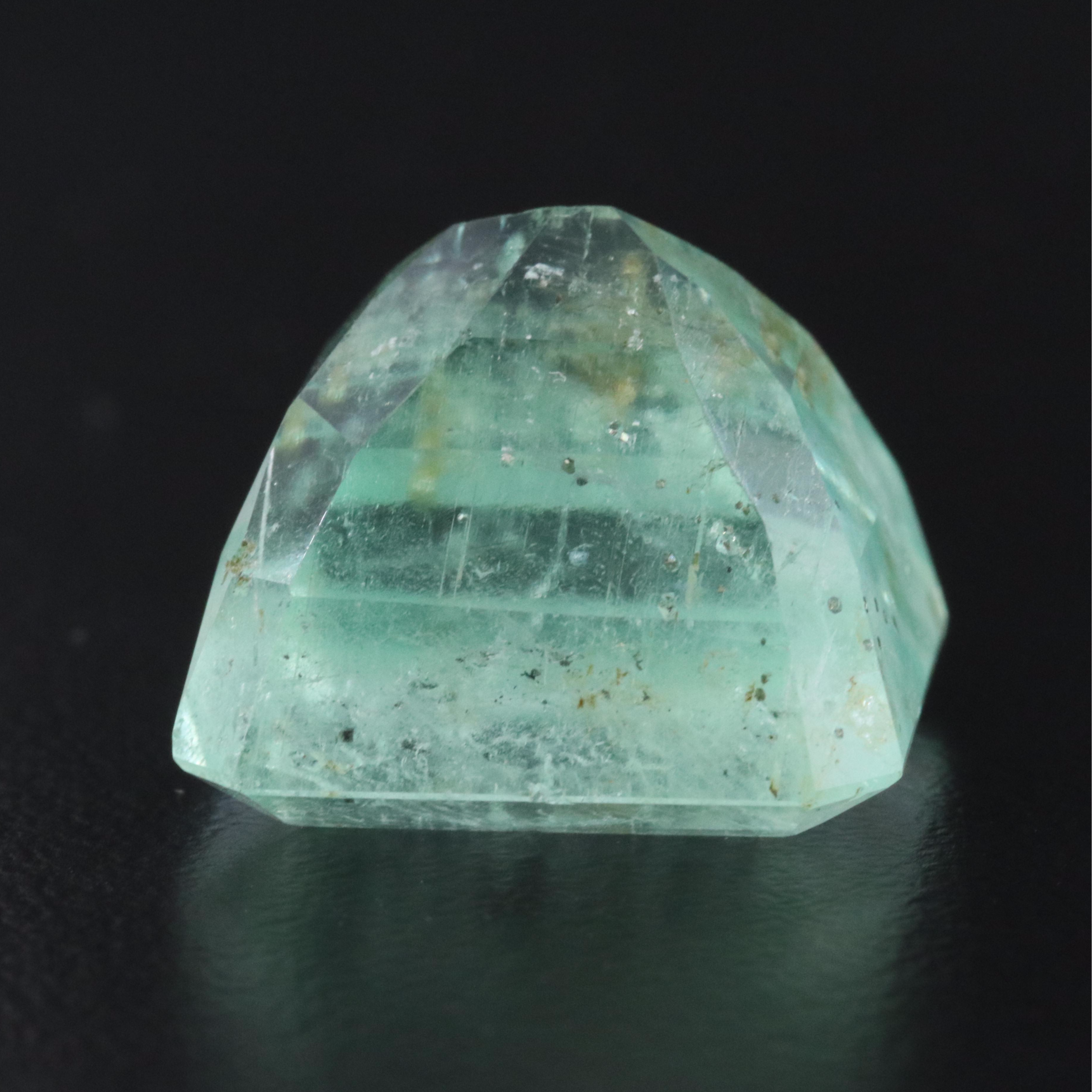 Loose 23.52 CT Emerald