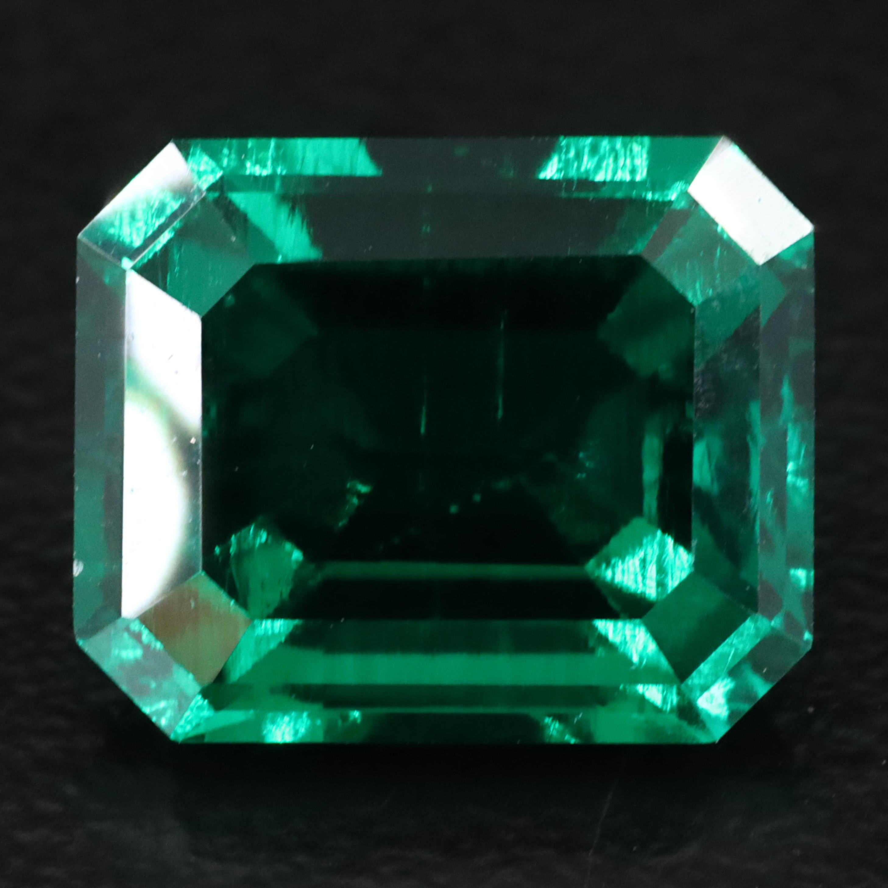 Loose 4.16 CT Lab Grown Emerald