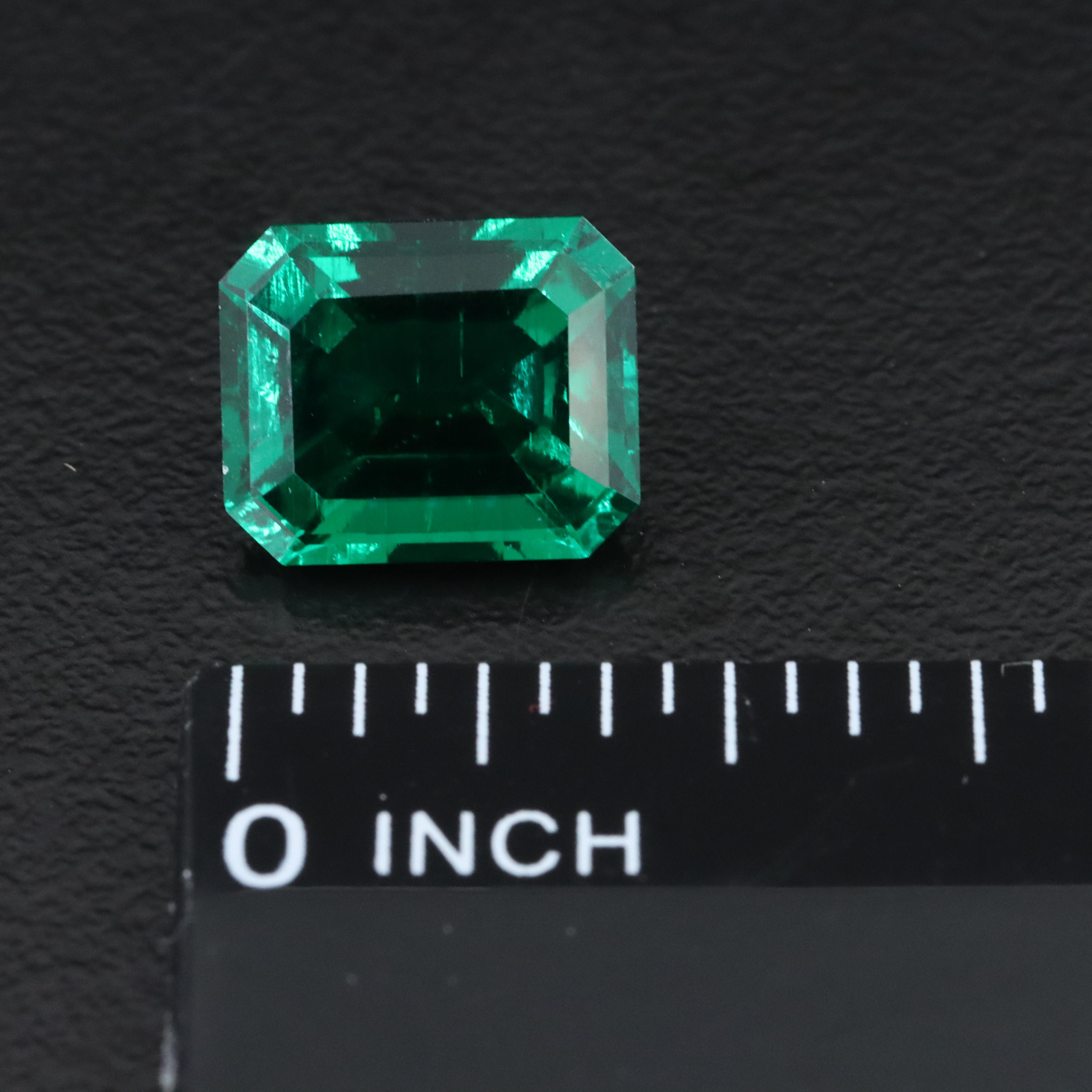 Loose 4.16 CT Lab Grown Emerald