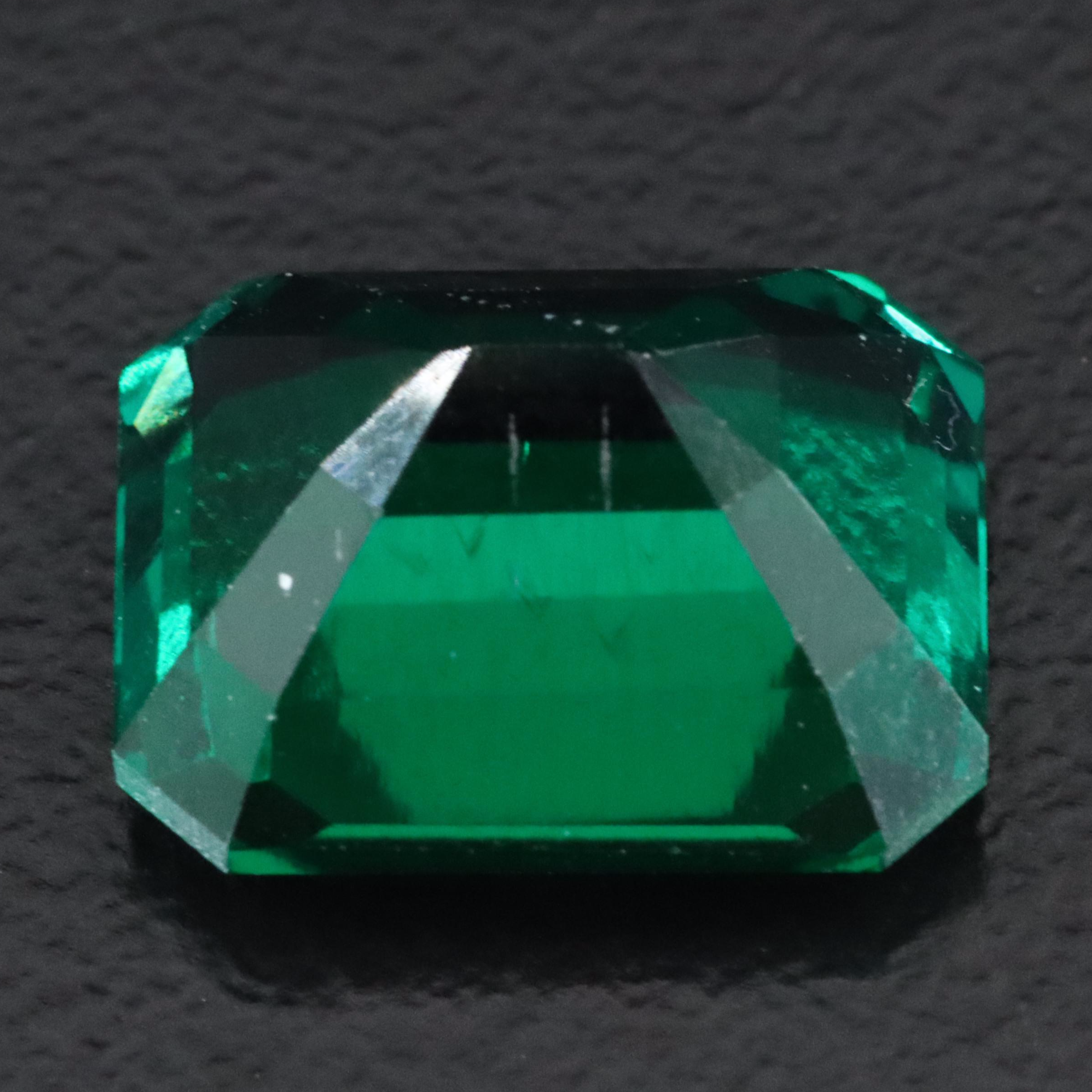 Loose 4.16 CT Lab Grown Emerald