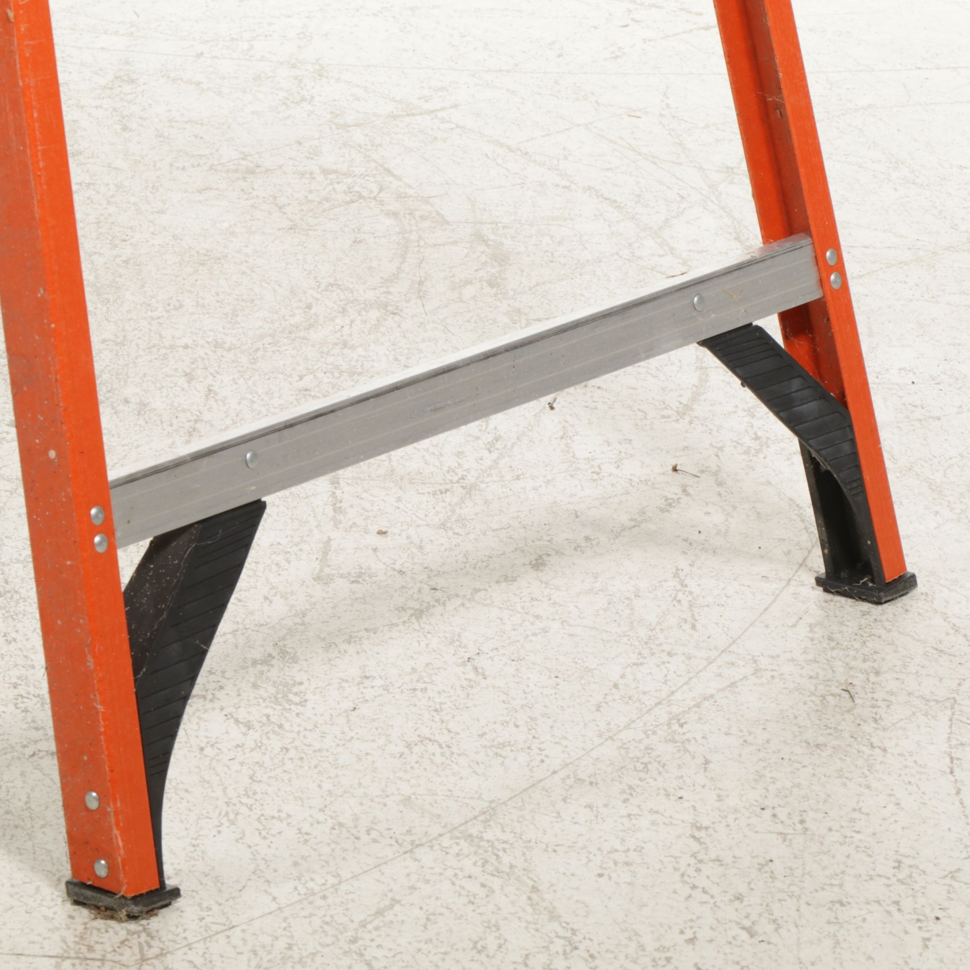 Werner Fiberglass Twelve-Foot Step Ladder