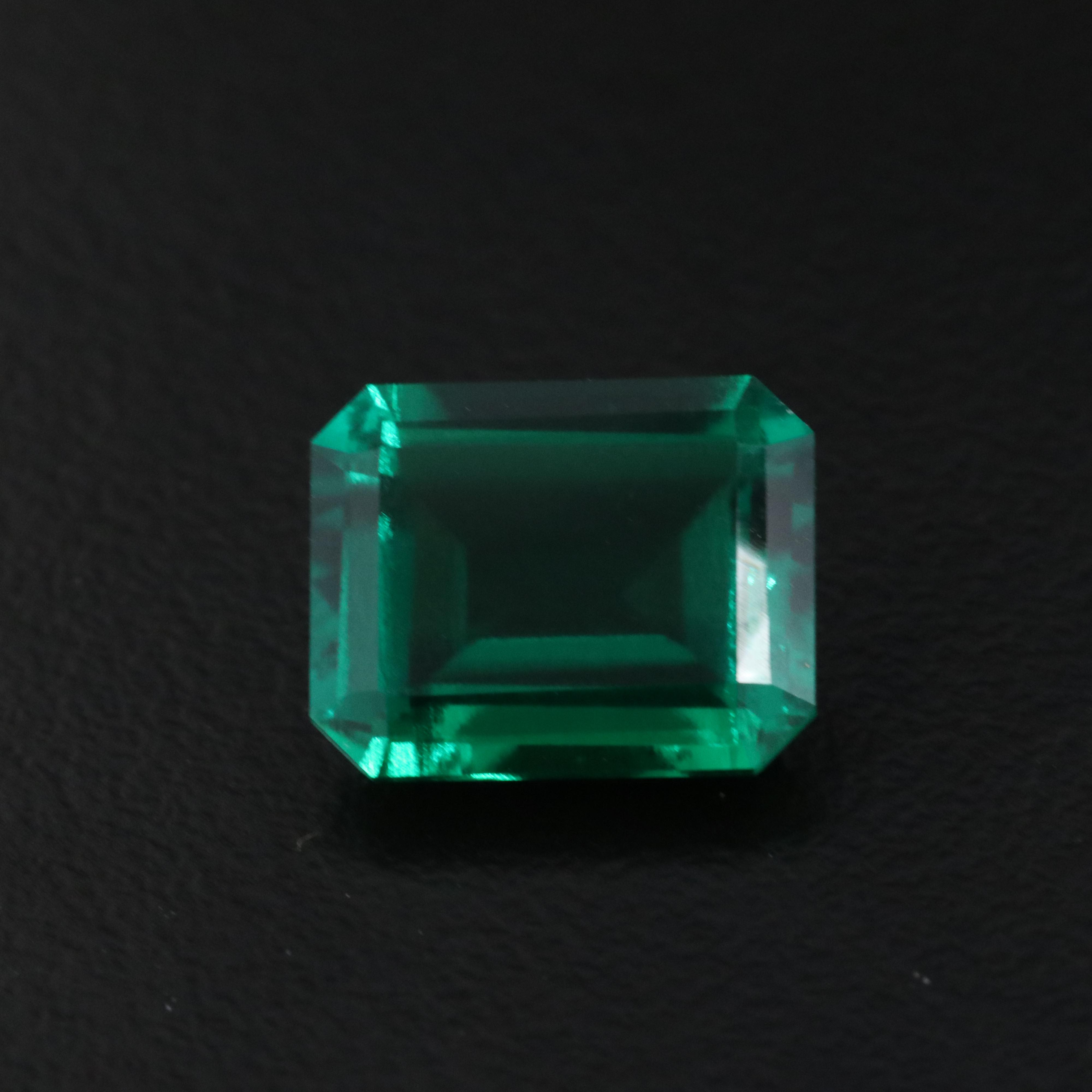 Loose 3.70 CT Lab Grown Emerald