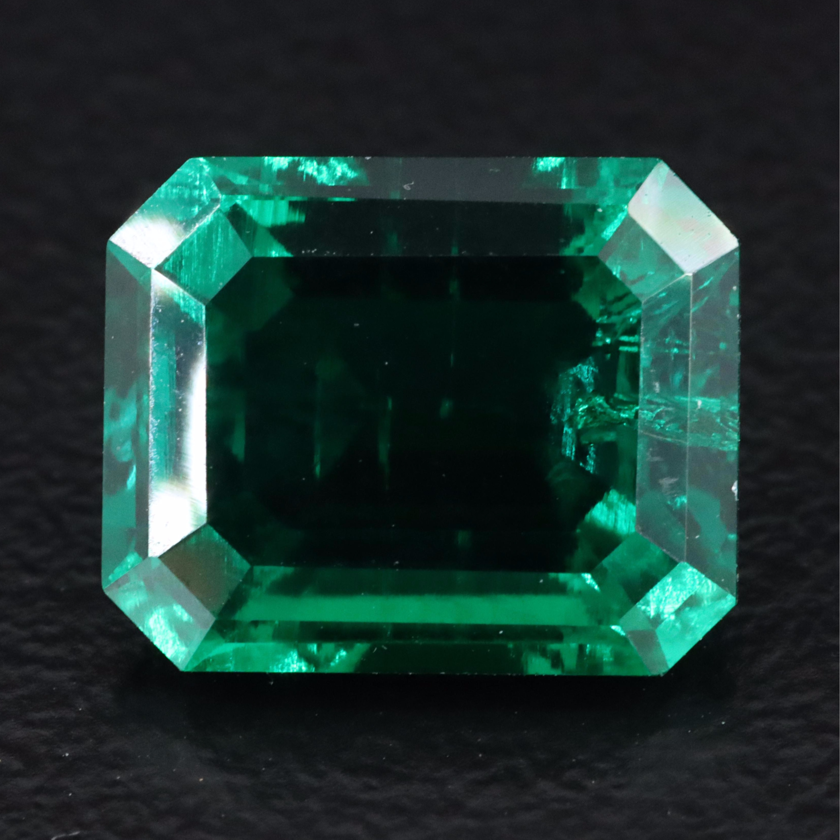 Loose 4.24 CT Lab Grown Emerald