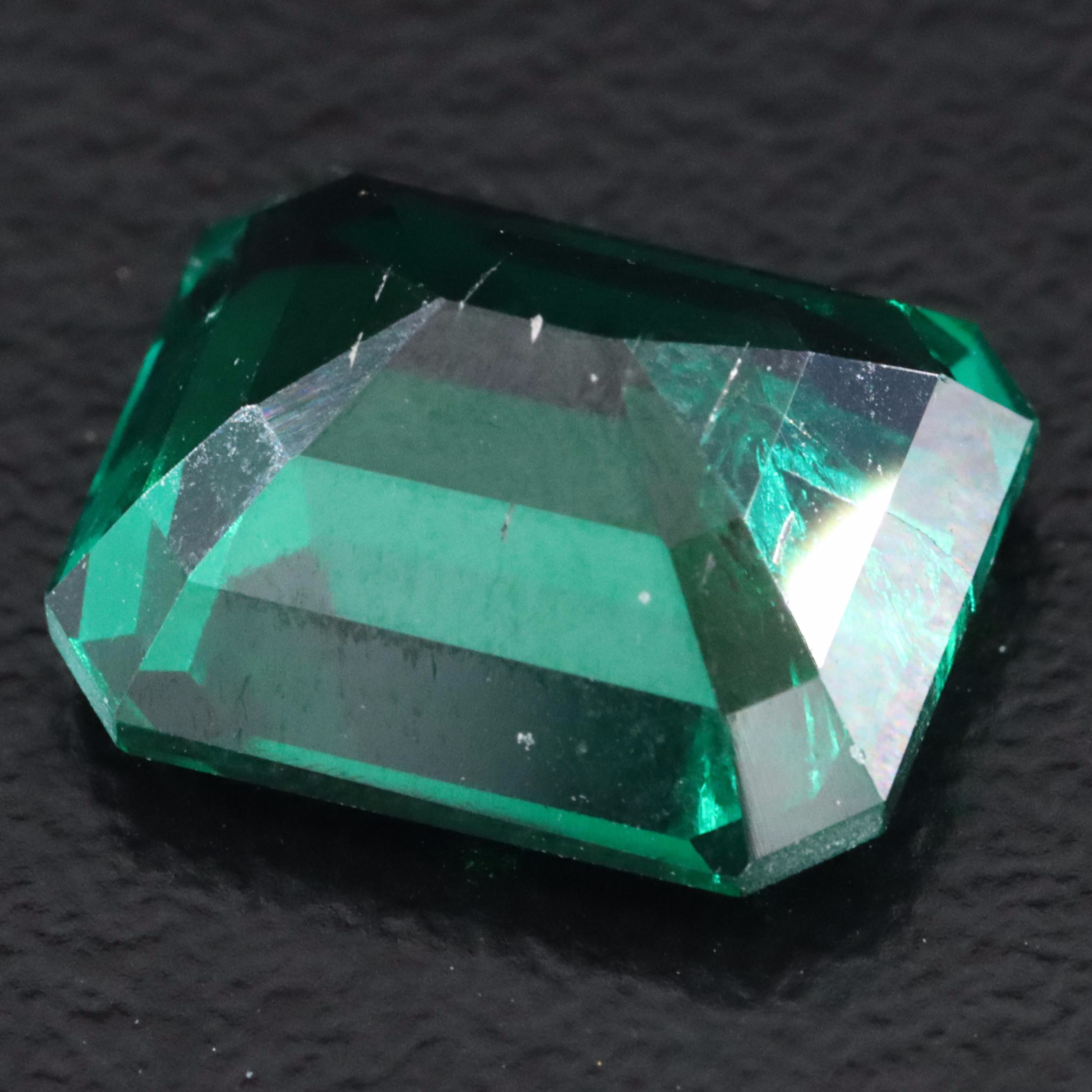 Loose 4.24 CT Lab Grown Emerald