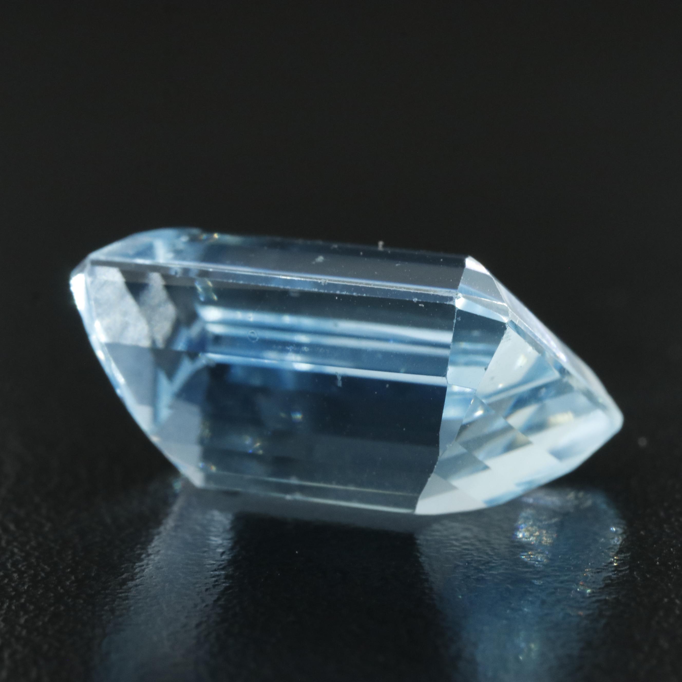 Loose 24.64 CT Aquamarine