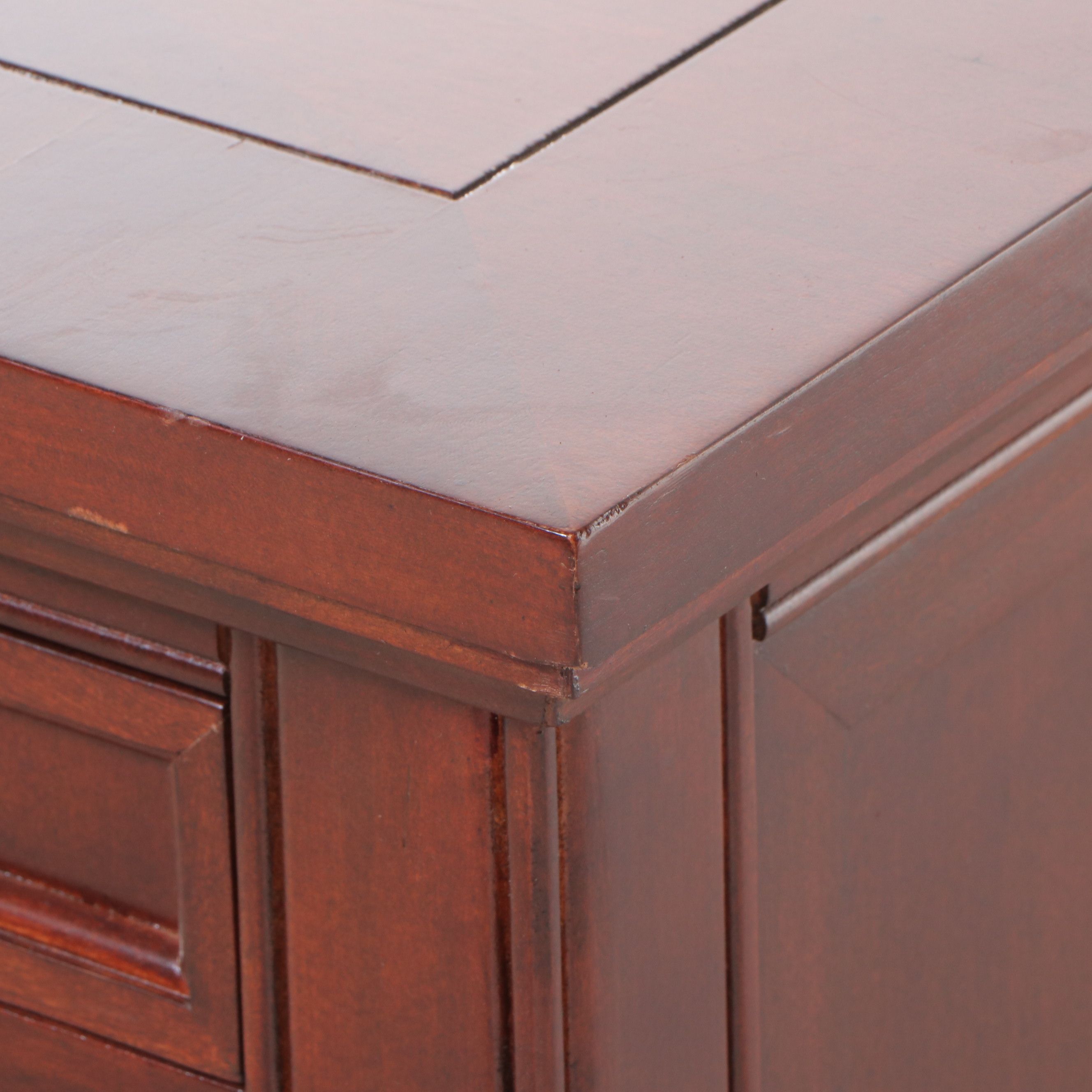 Hooker Furniture Mahogany Media Cabinet