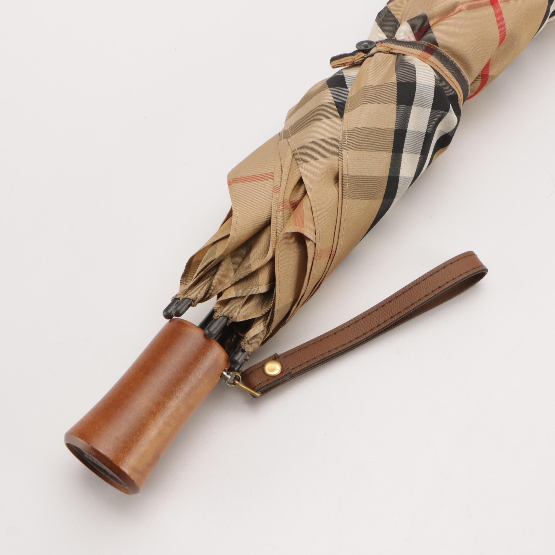 Burberrys Vintage House Check Nylon Umbrella with Wooden Handle