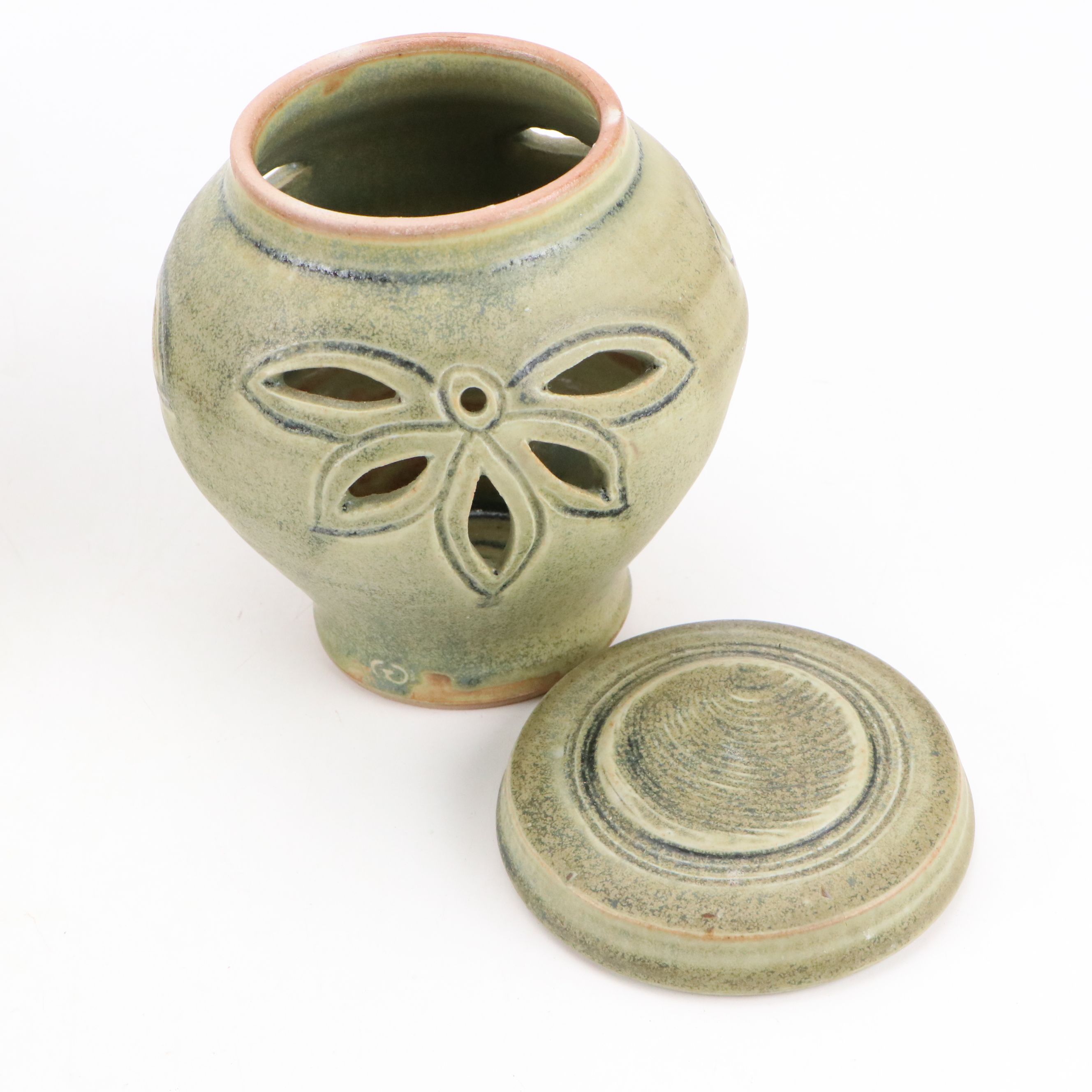 Haeger Ceramic Vase with Other Art Pottery Décor