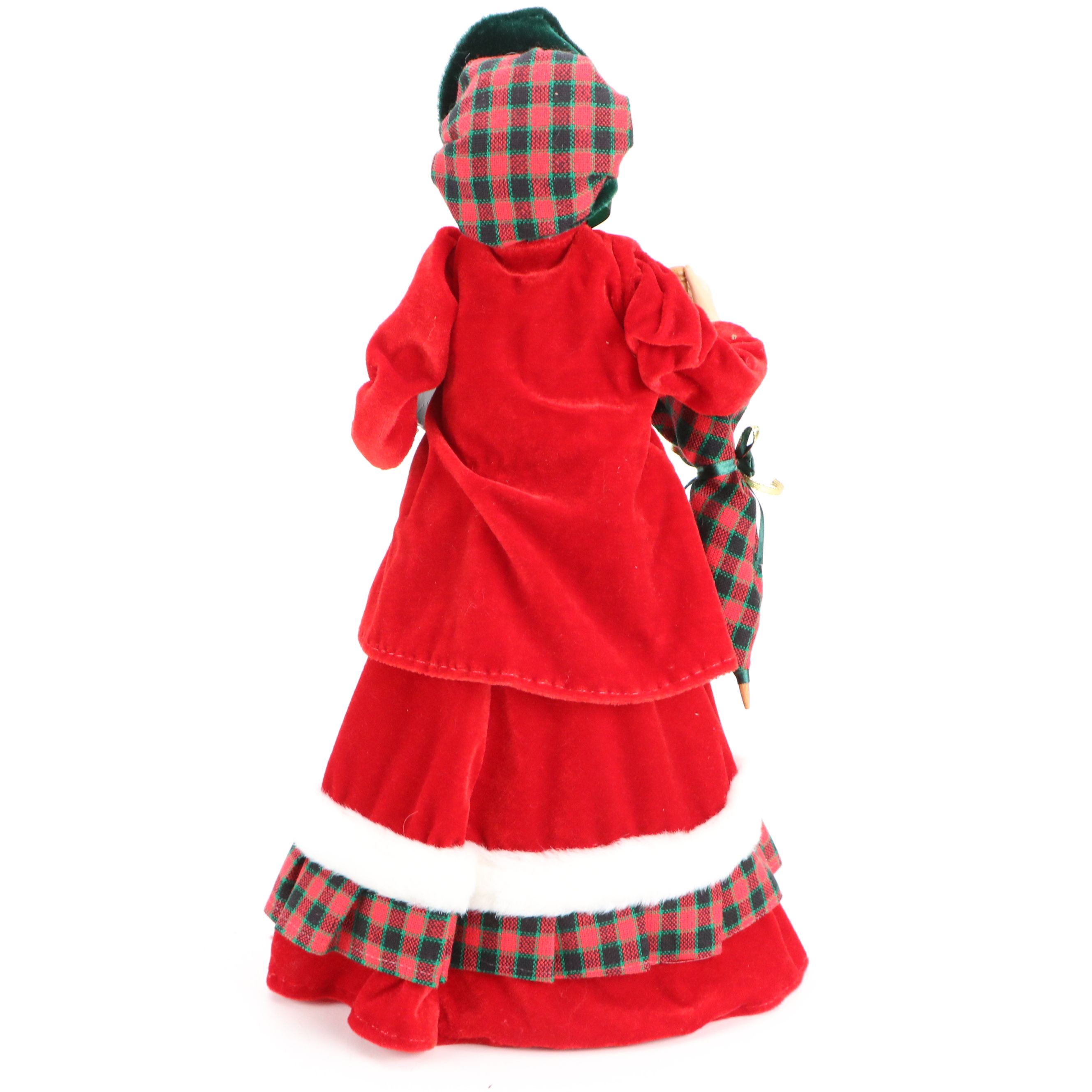 Victorian Style Christmas Carolers