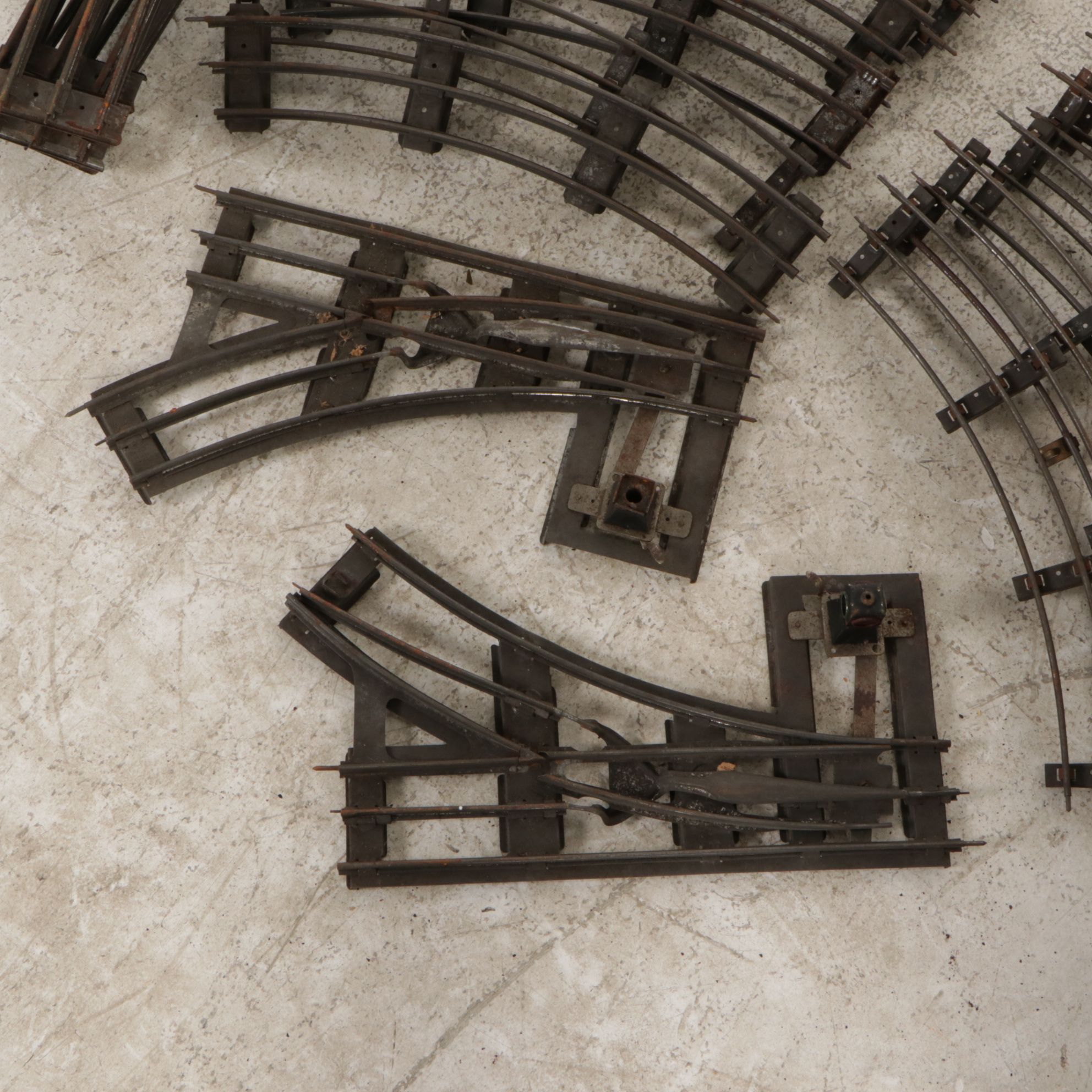 Lionel "G" Gauge Train Cars, Track and "Trainmaster" Transformer