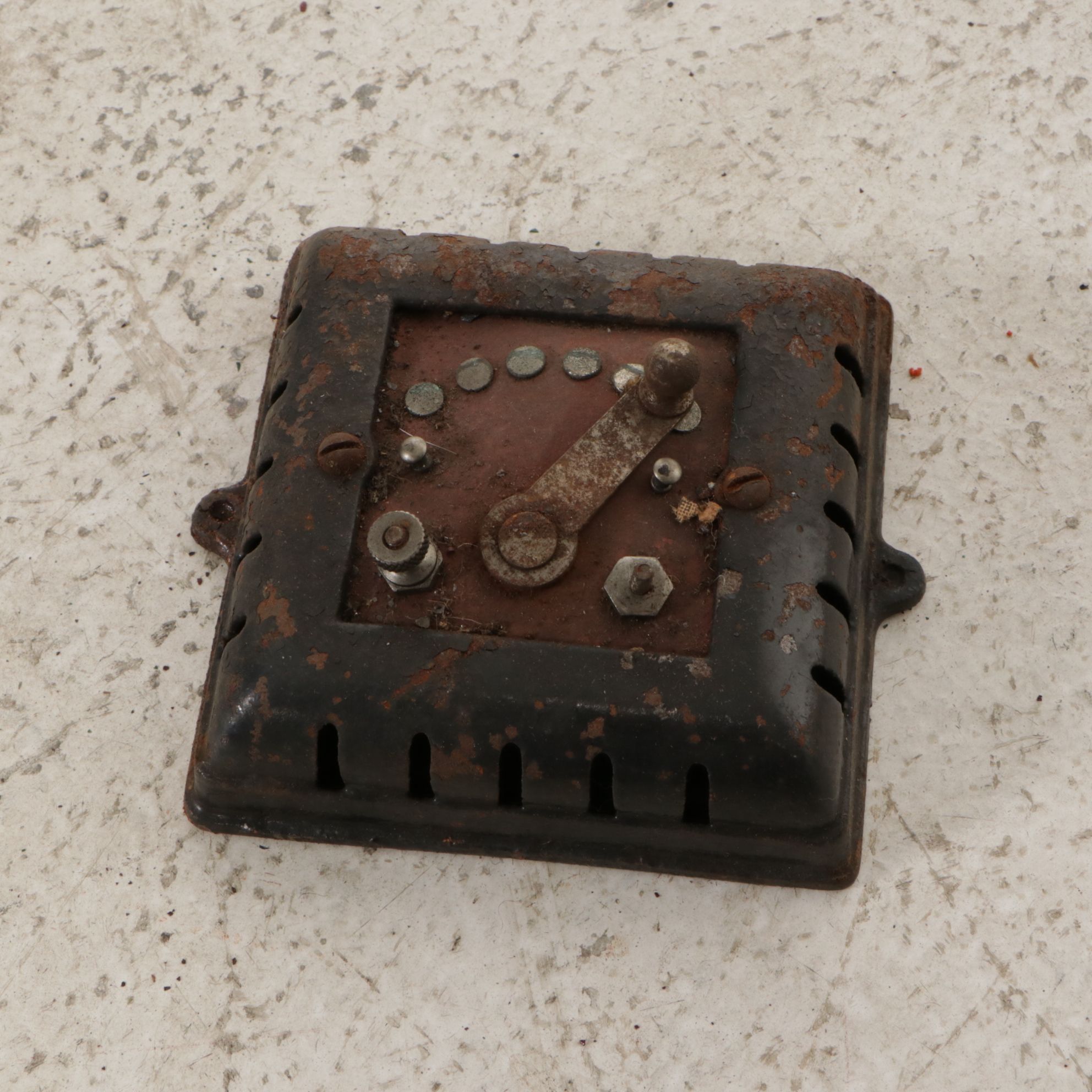 Lionel "G" Gauge Train Cars, Track and "Trainmaster" Transformer