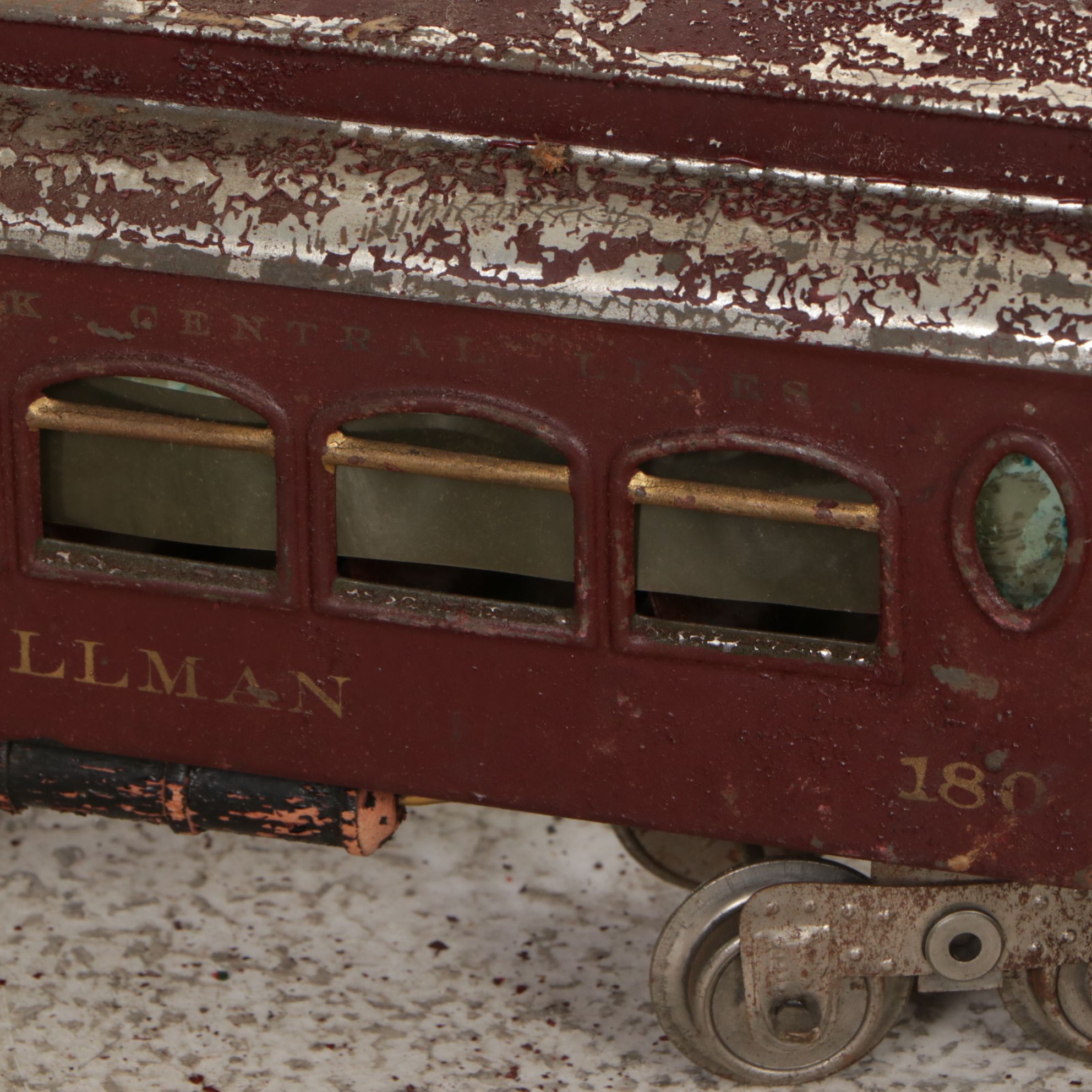 Lionel "G" Gauge Train Cars, Track and "Trainmaster" Transformer