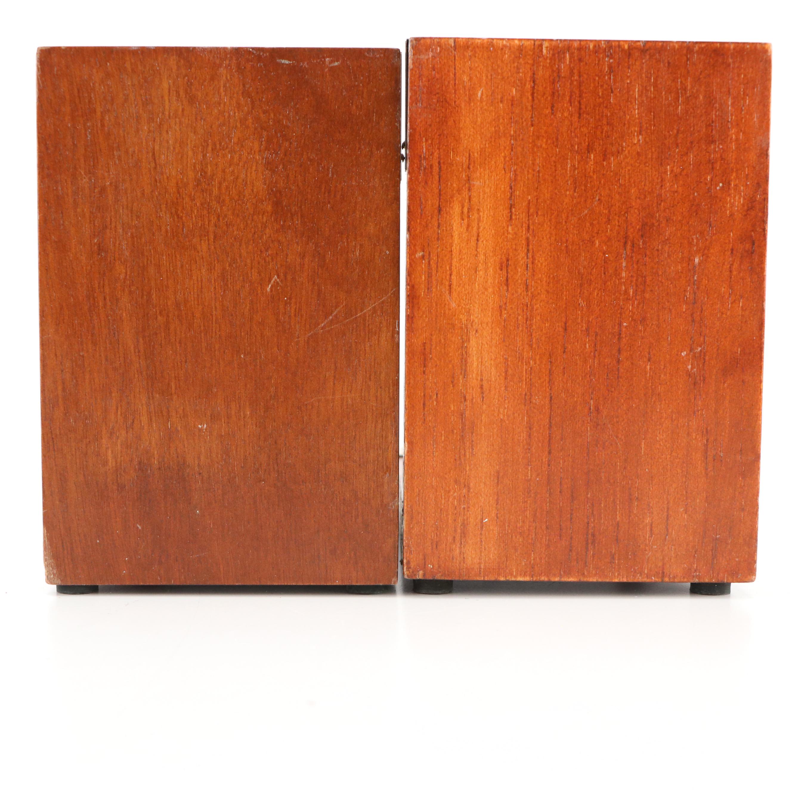 Double Carrick Bend and Good Luck Knot Wood Bookends