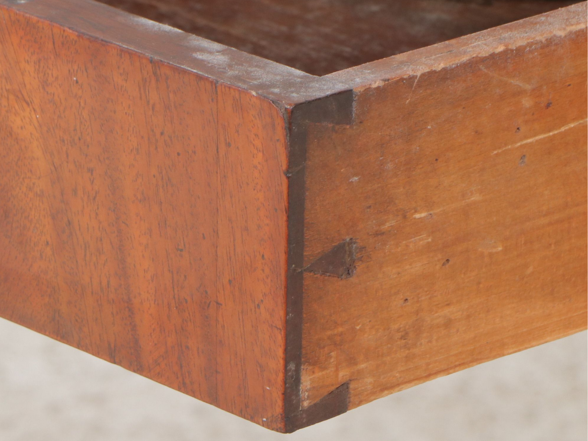 Sheraton Style Single-Drawer Cherry Nightstand