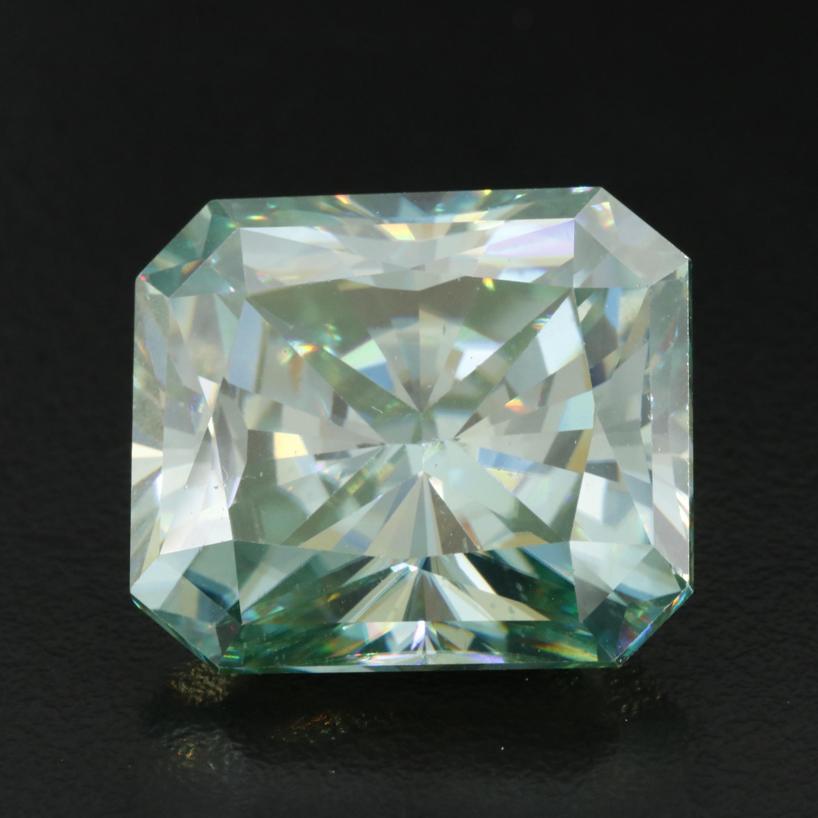 Loose 39.53 CT Moissanite